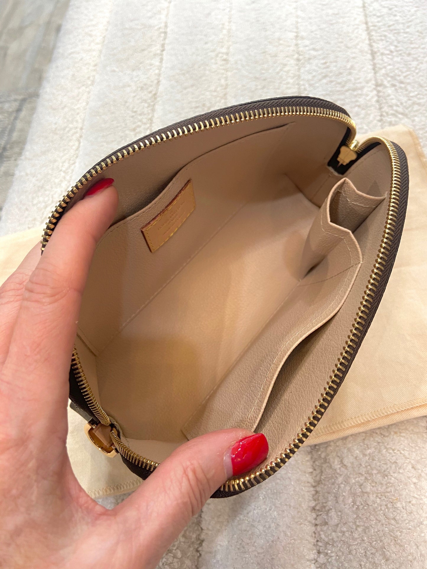 LOUIS VUITTON MONOGRAM COSMETIC POUCH GM-HS