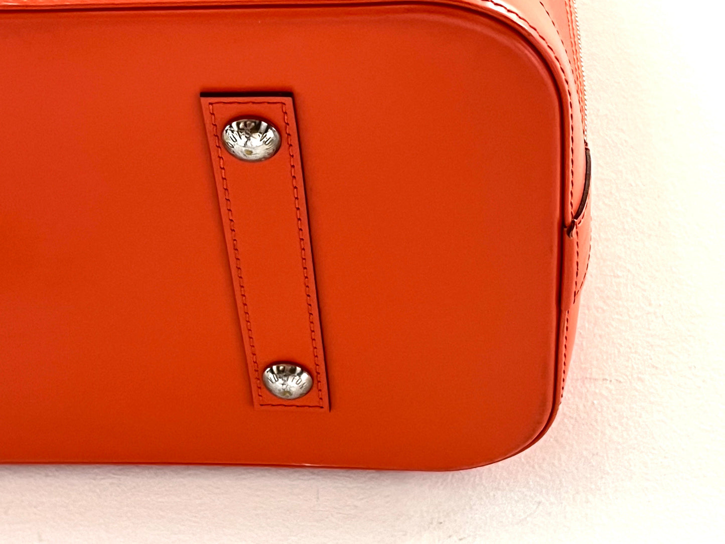 LOUIS VUITTON EPI LEATHER ALMA GM IN ORANGE