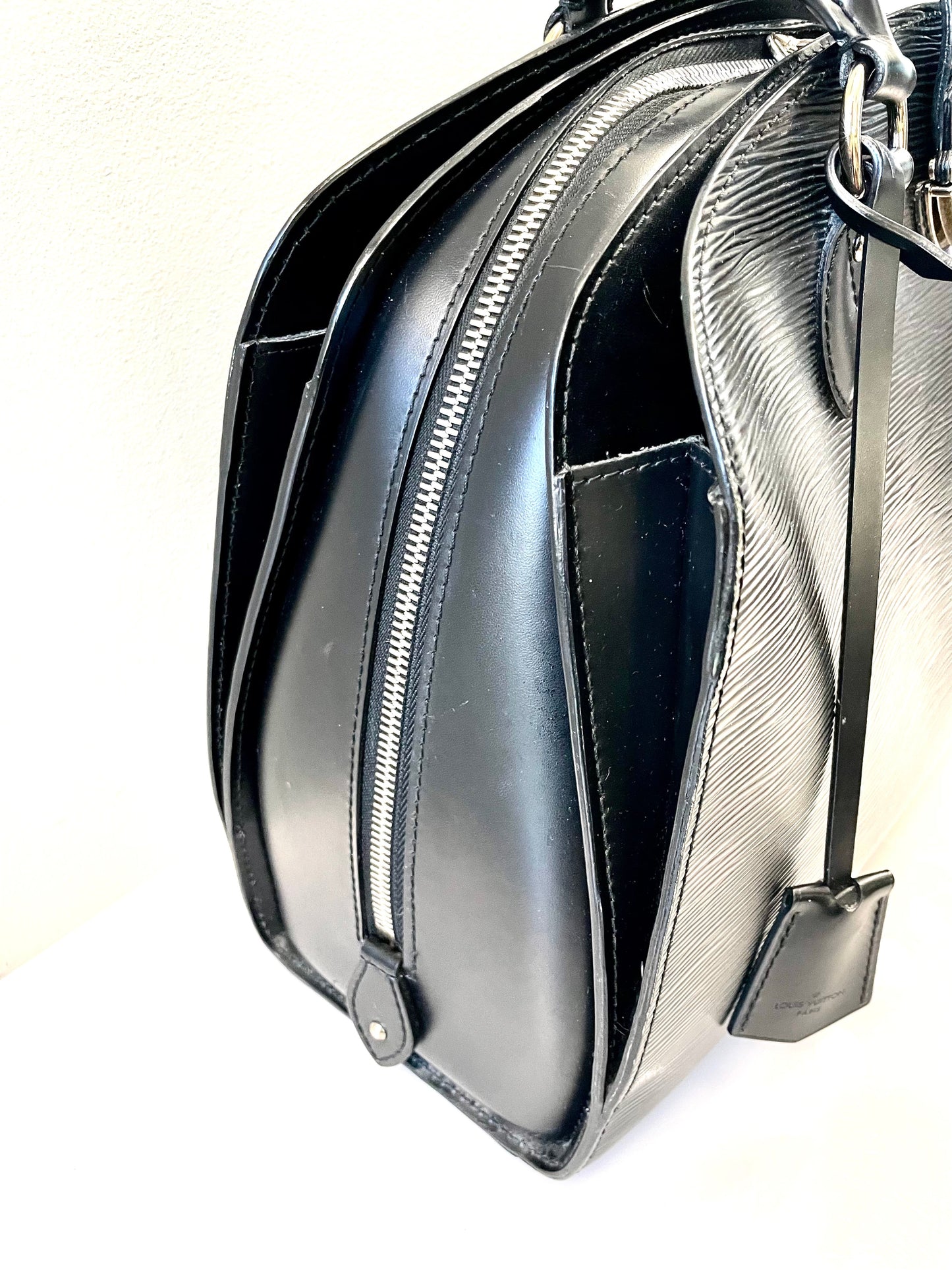 LOUIS VUITTON EPI LEATHER PONT- NEUF GM BAG