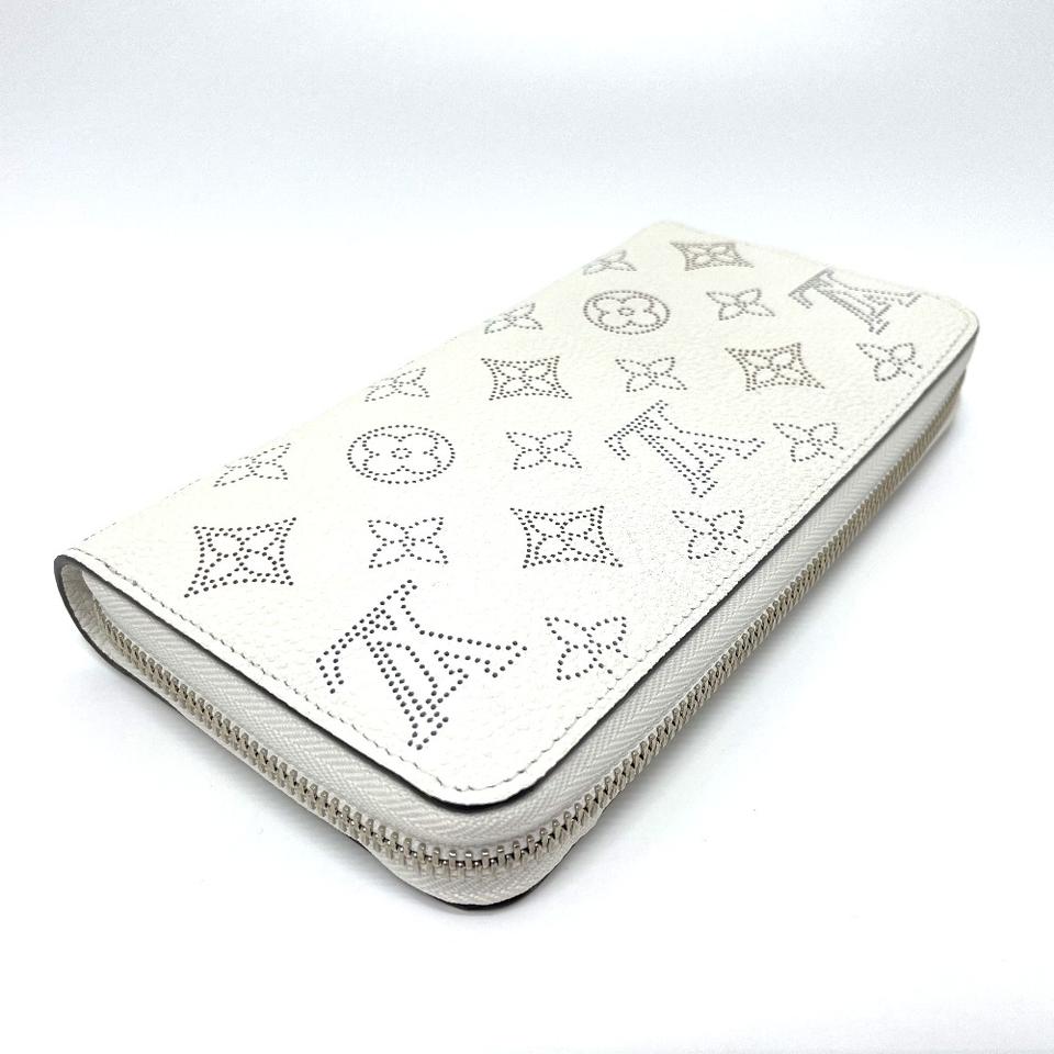 GLM-MONOGRAM MAHINA ZIP AROUND WALLET