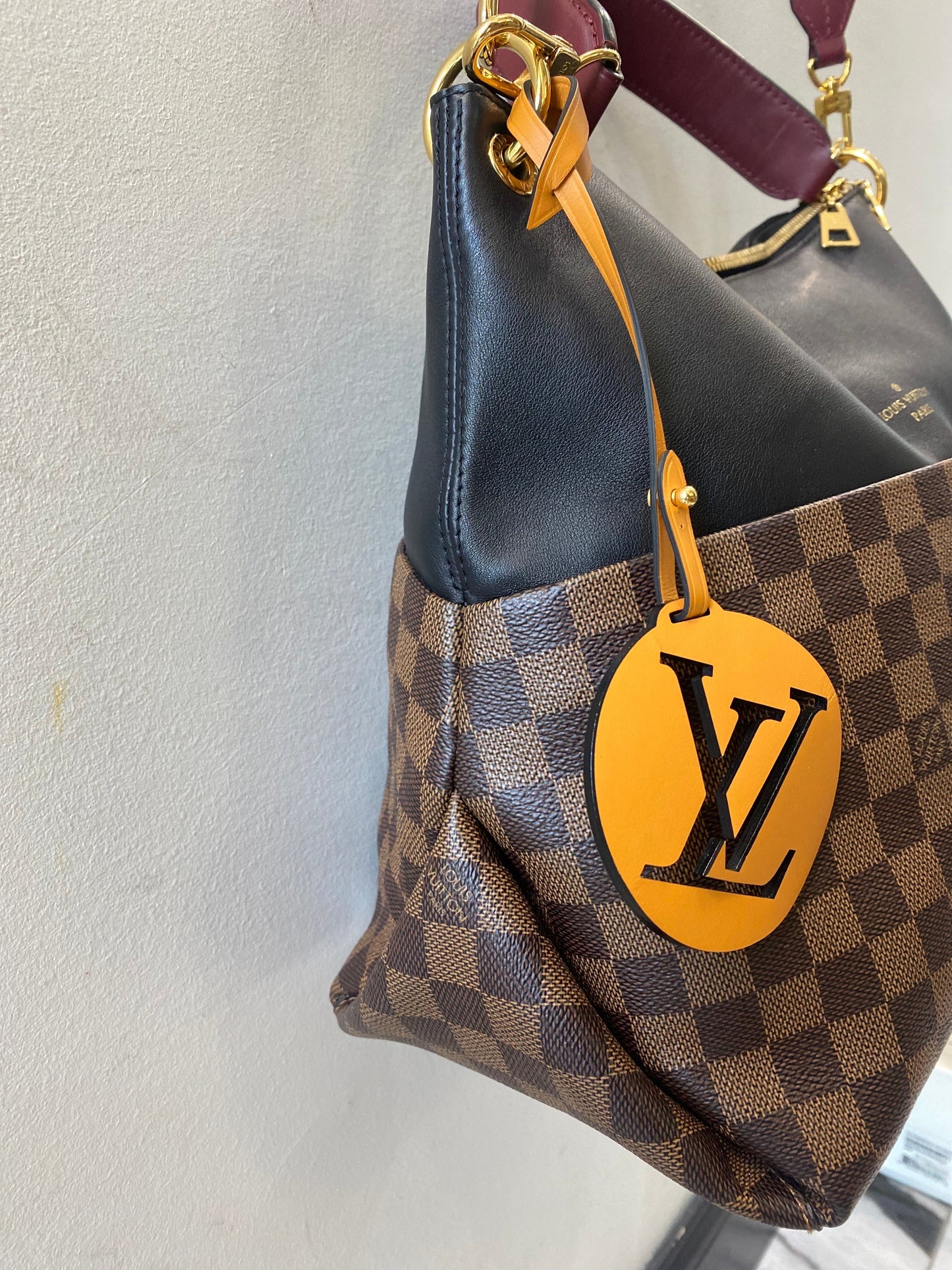 LOUIS VUITTON DAMIER EBENE MAIDA HOBO BAG NOIR