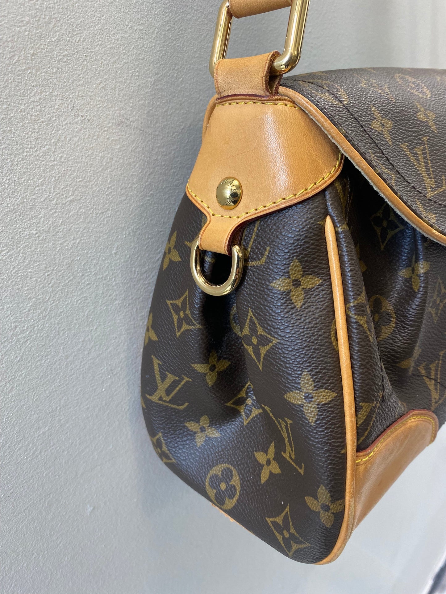 LOUIS VUITTON MONOGRAM BEVERLY MM SATCHEL