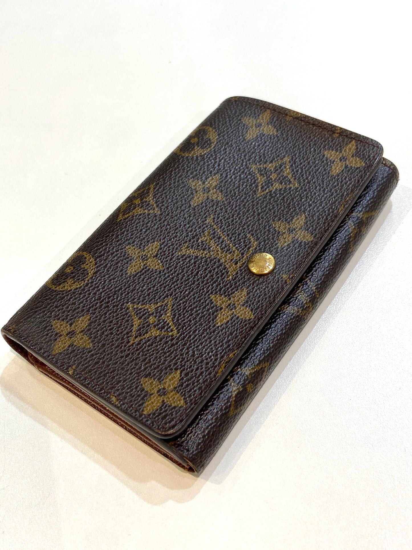 LOUIS VUITTON MONGRAM PORTE MONNAIE TRESOR WALLET