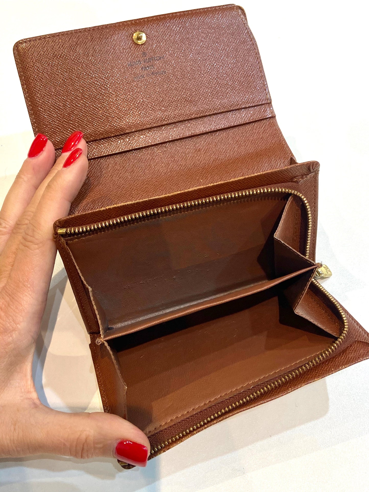 LOUIS VUITTON MONGRAM PORTE MONNAIE TRESOR WALLET