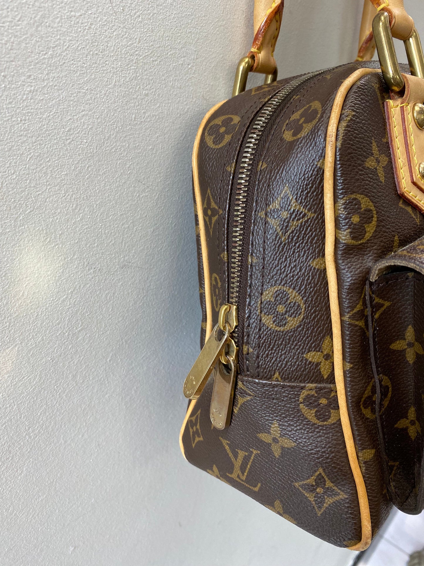 LOUIS VUITTON MONOGRAM MANHATTAN PM HANDBAG