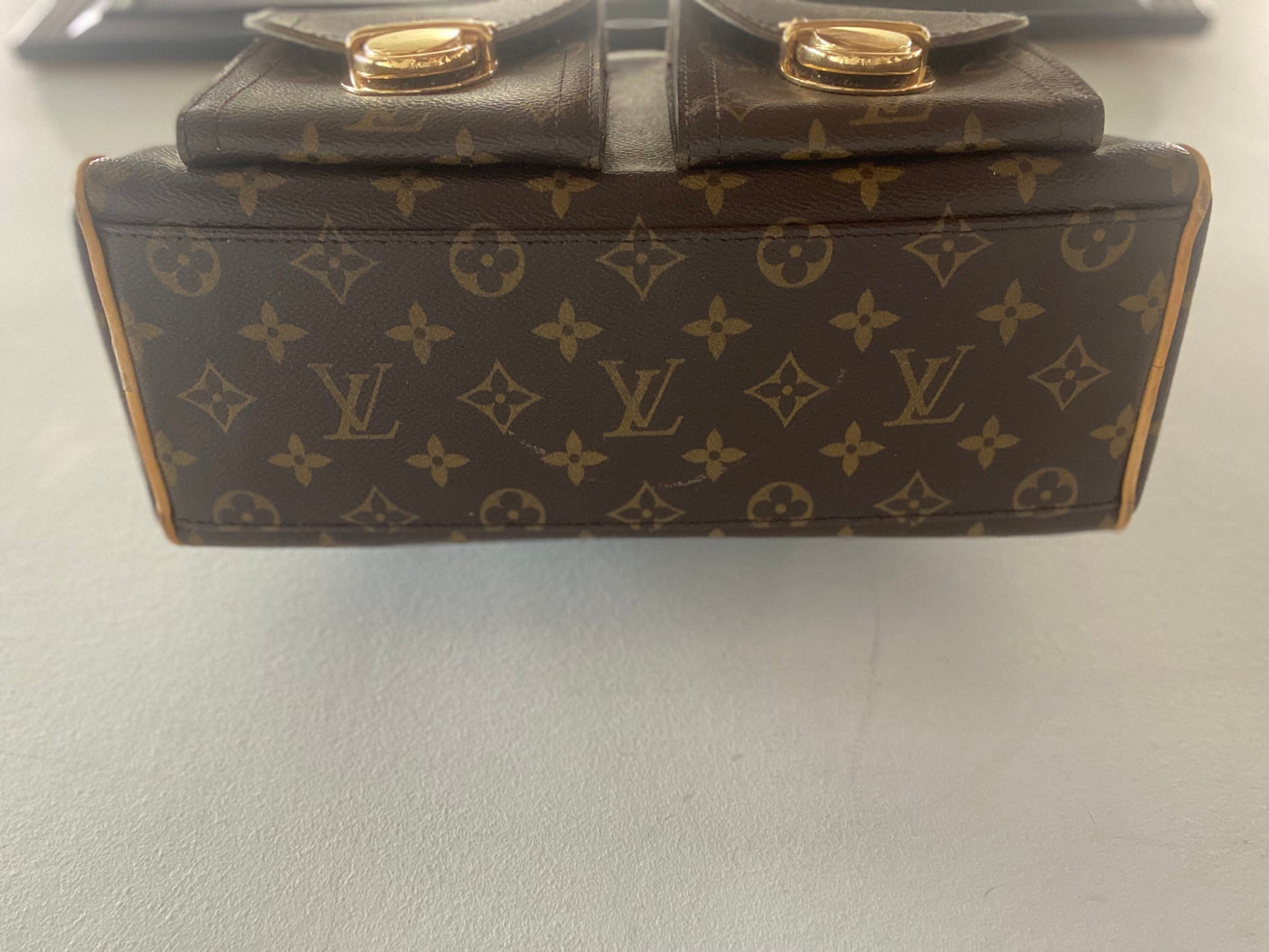 LOUIS VUITTON MONOGRAM MANHATTAN PM HANDBAG