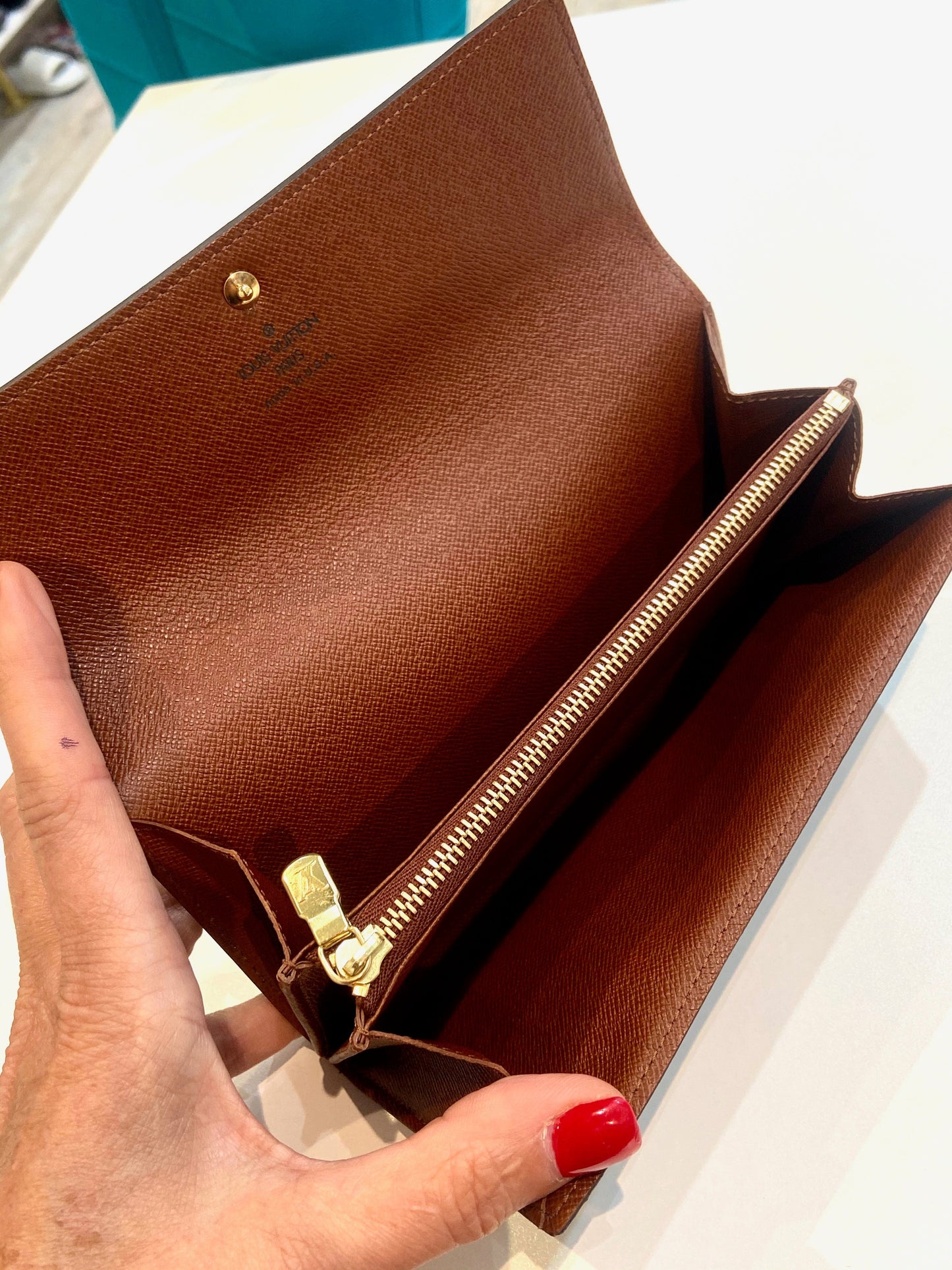 GLM-MONOGRAM PORTEFEUILLE SARAH WALLET