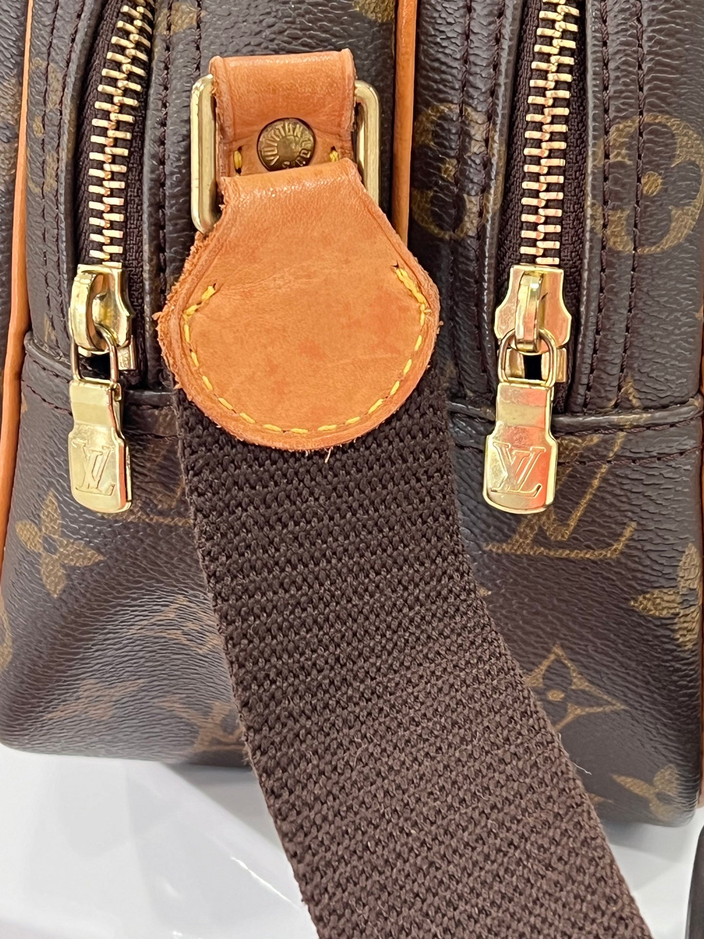 LOUIS VUITTON MONOGRAM CANVAS REPORTER PM BAG