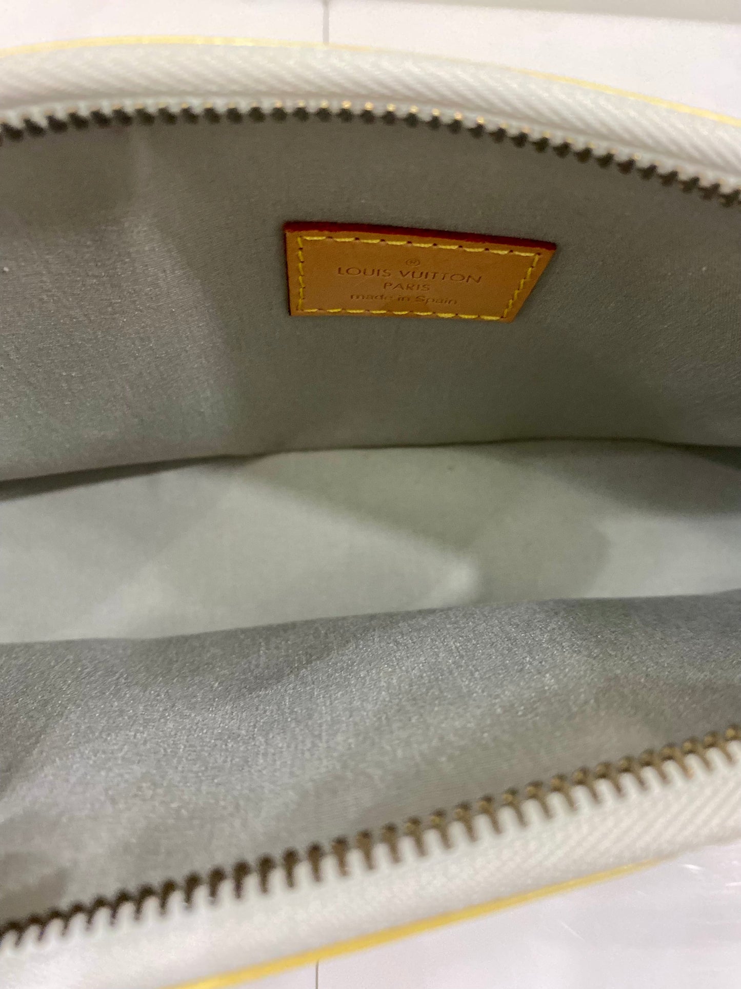 LOUIS VUITTON MONOGRAM VERNIS MALLORY SQUARE HANDBAG