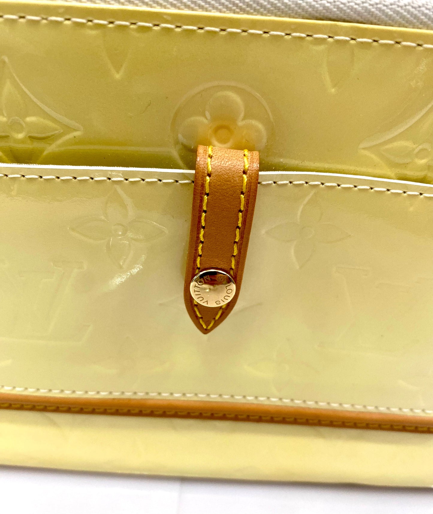 LOUIS VUITTON MONOGRAM VERNIS MALLORY SQUARE HANDBAG