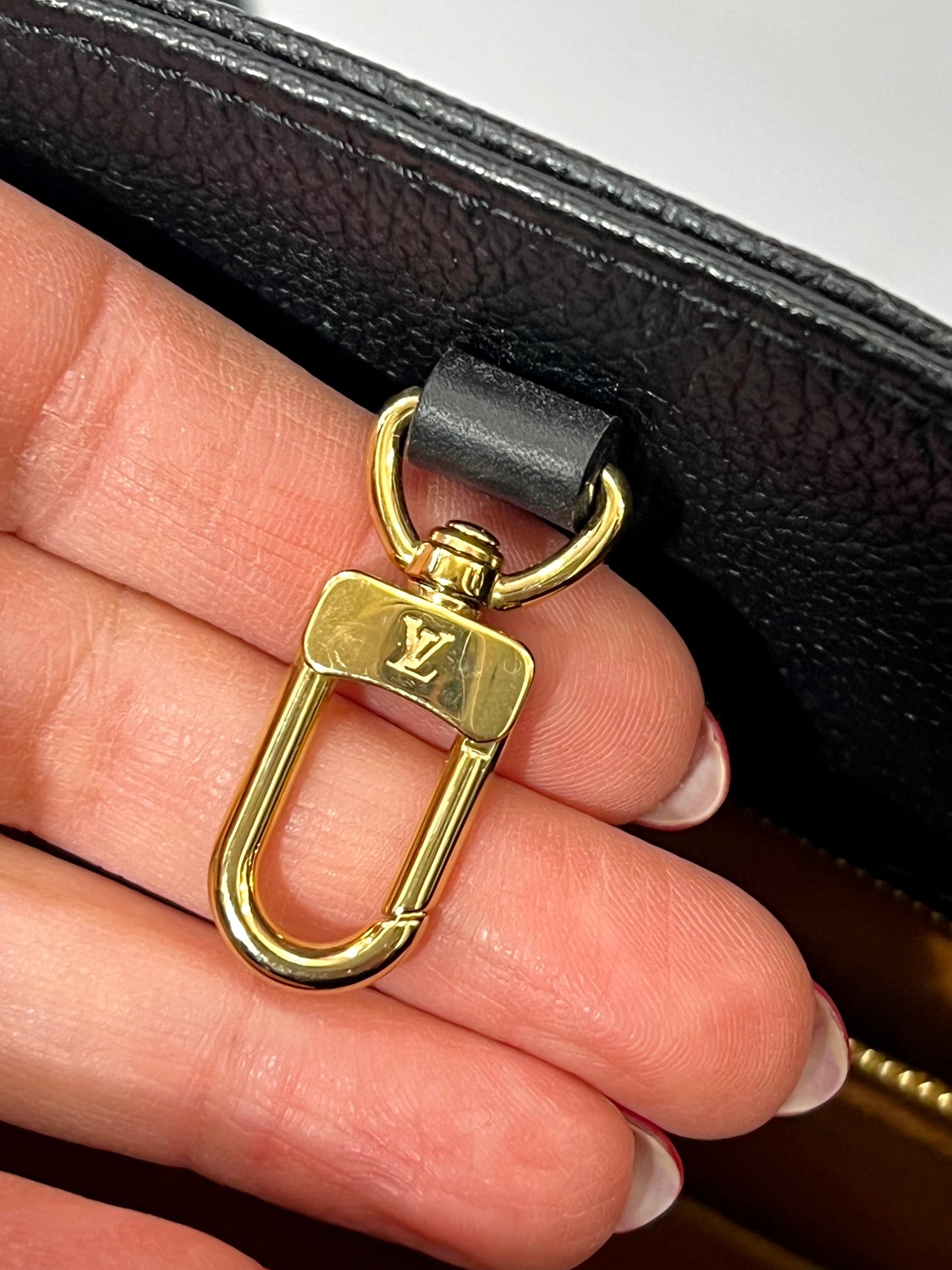 LOUIS VUITTON GIANT MONOGRAM EMPREINTE LEATHER ONTHEGO TOTE BAG