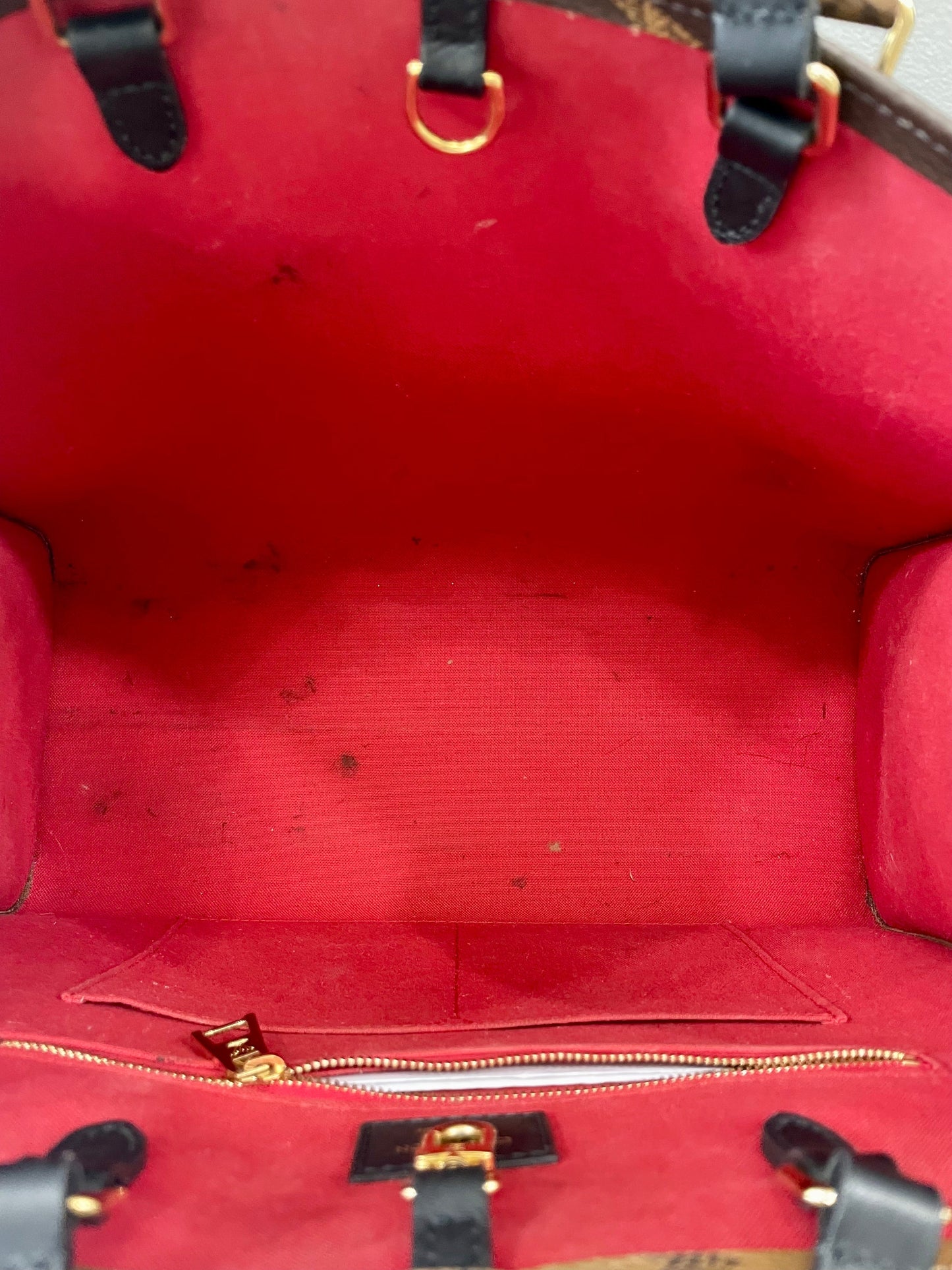 LOUIS VUITTON GIANT REVERSE MONOGRAM ON THE GO MM TOTE BAG