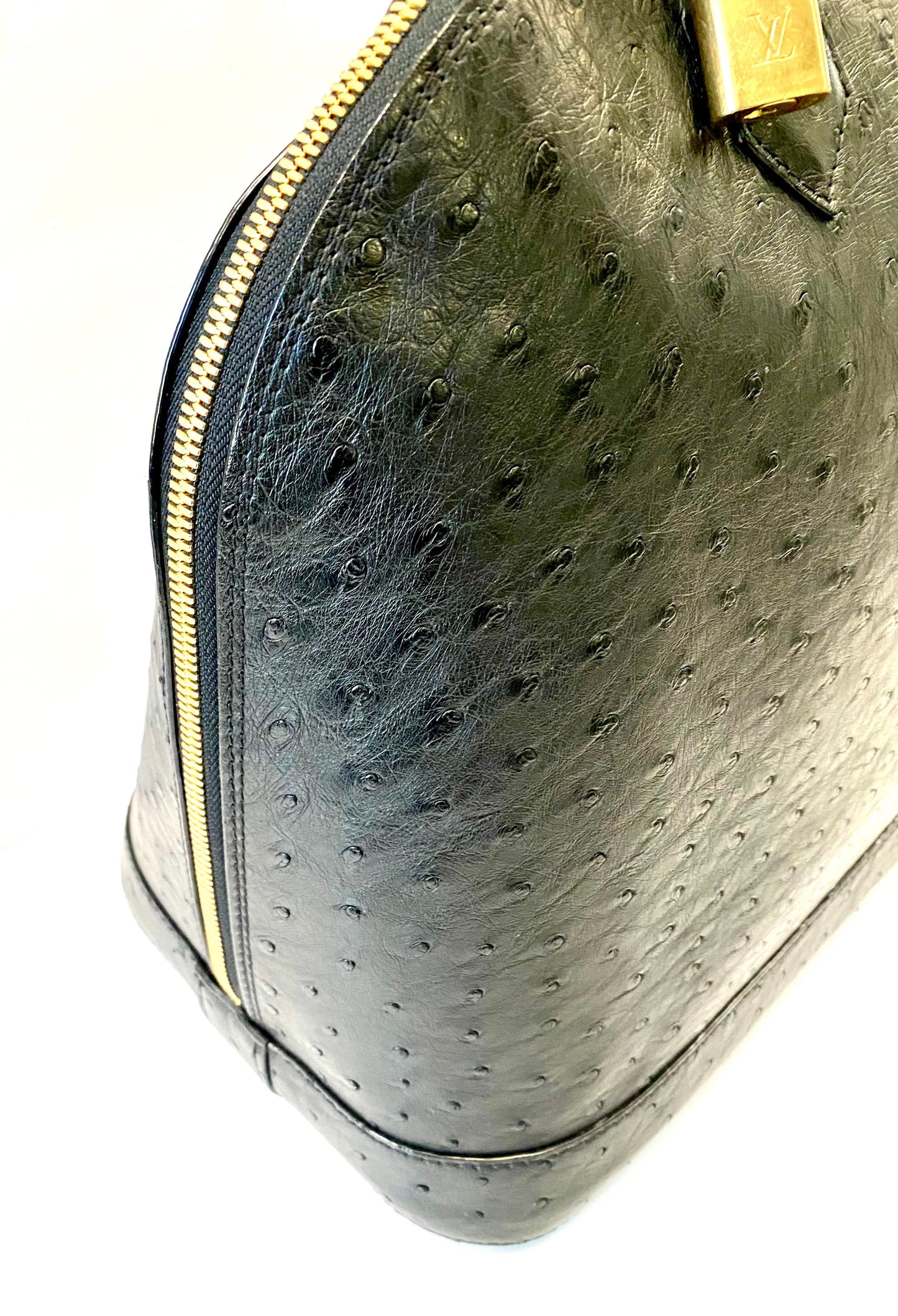 LOUIS VUITTON OSTRICH LEATHER ALMA GM HANDBAG