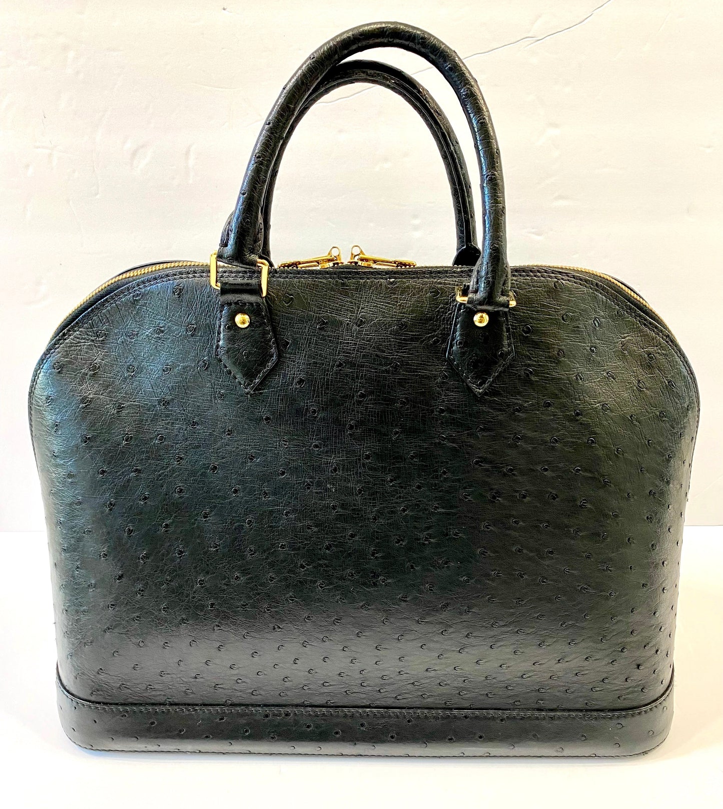 LOUIS VUITTON OSTRICH LEATHER ALMA GM HANDBAG