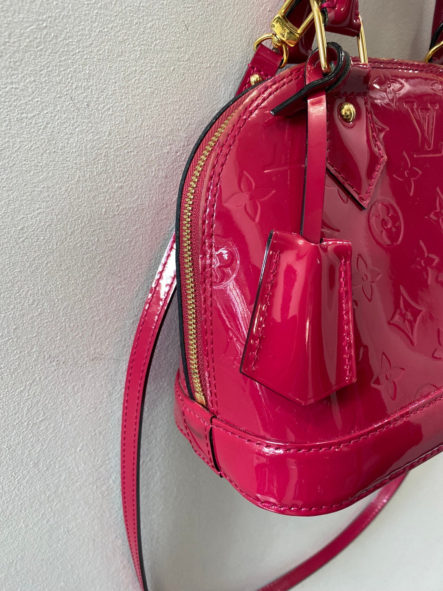 LOUIS VUITTON MONOGRAM VERNIS ALMA BB MAGENTA