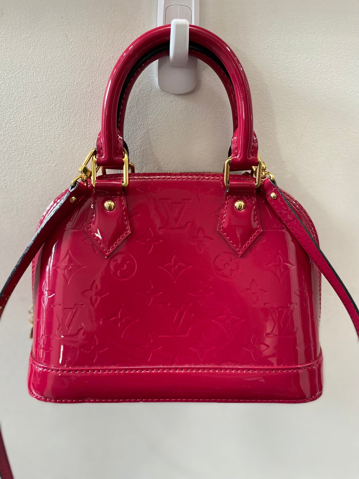 LOUIS VUITTON MONOGRAM VERNIS ALMA BB MAGENTA