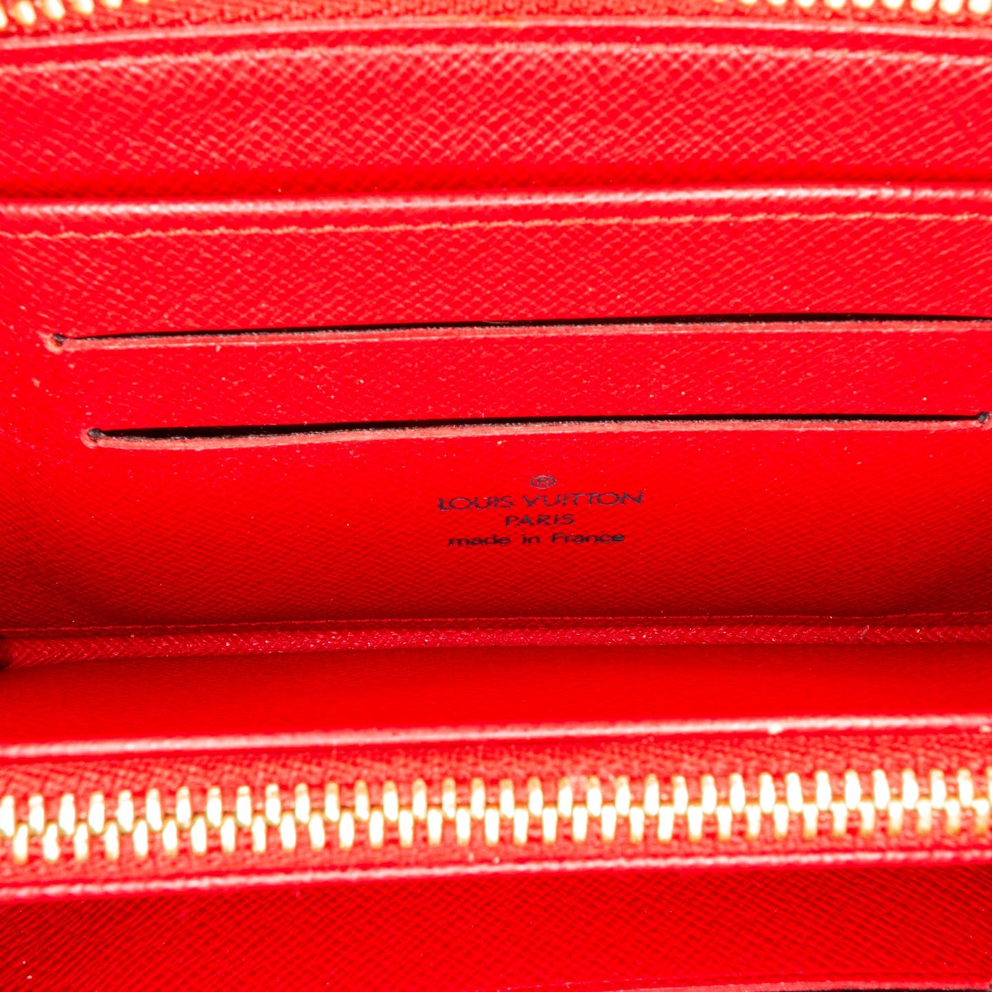 Louis Vuitton x Takashi Murakami Monogram Cerises Zippy (SHG-XVFROn)