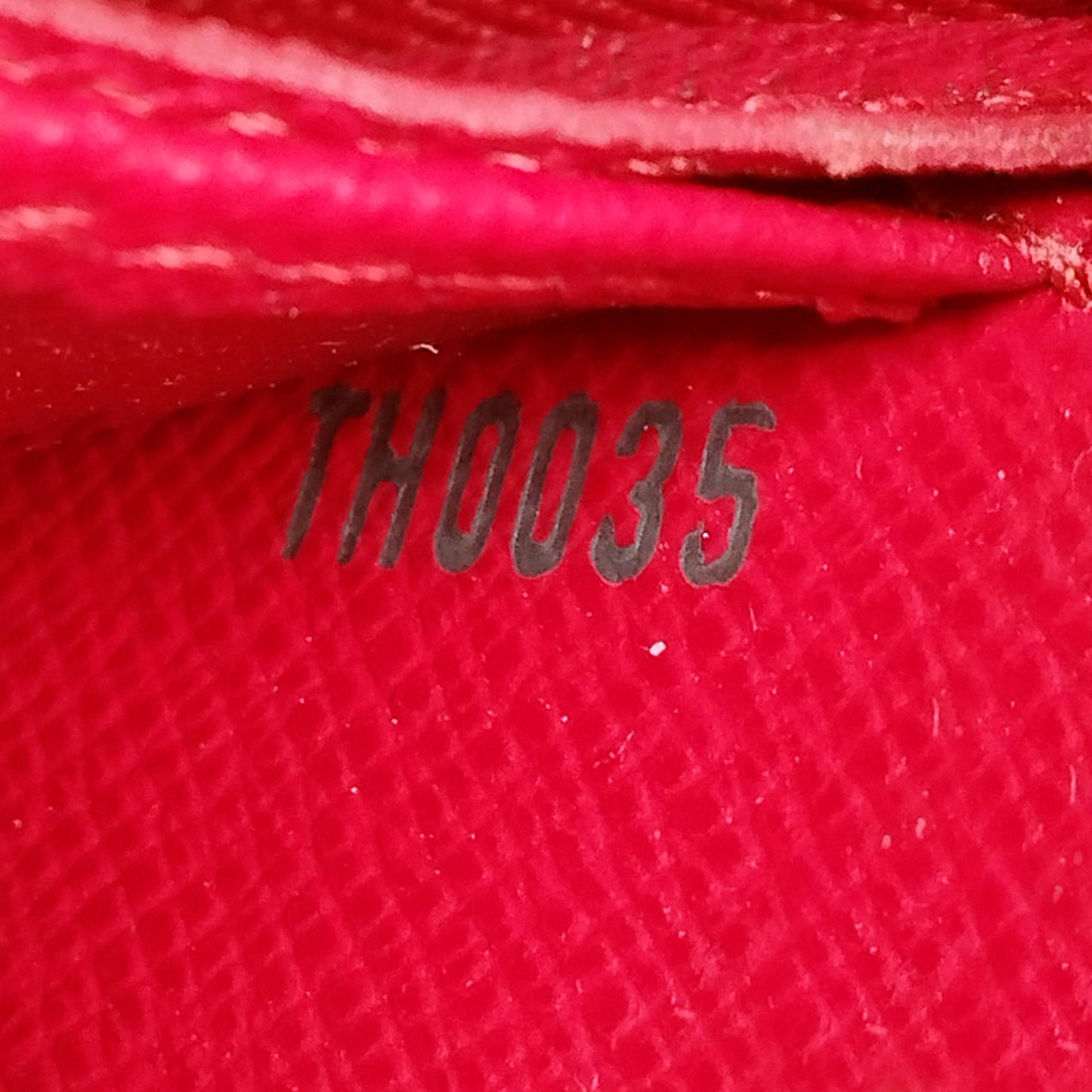Louis Vuitton x Takashi Murakami Monogram Cerises Zippy (SHG-XVFROn)