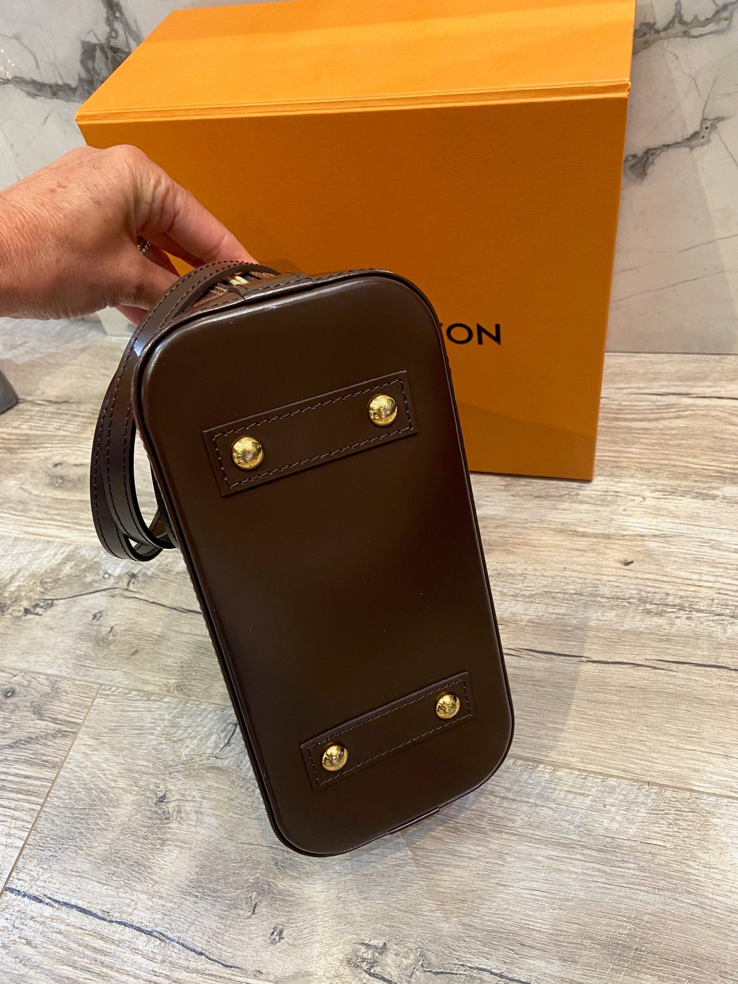 LOUIS VUITTON DAMIER EBENE ALMA BB BAG