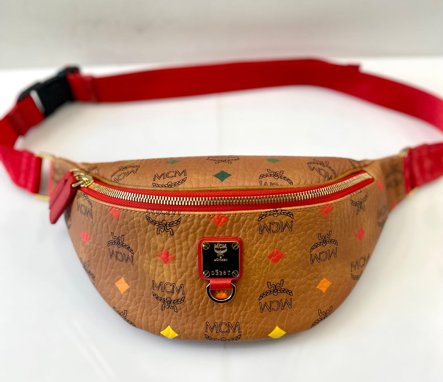 MCM COGNAC SPECTRUM STARK SKYOPTIC VISETOS BELT BAG