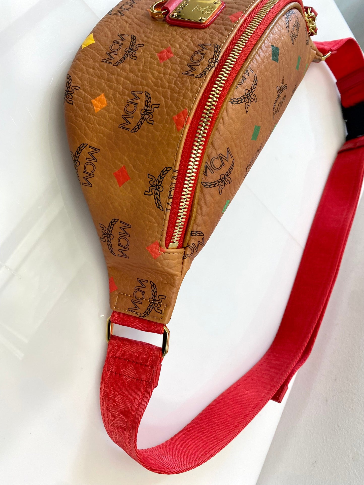 MCM COGNAC SPECTRUM STARK SKYOPTIC VISETOS BELT BAG