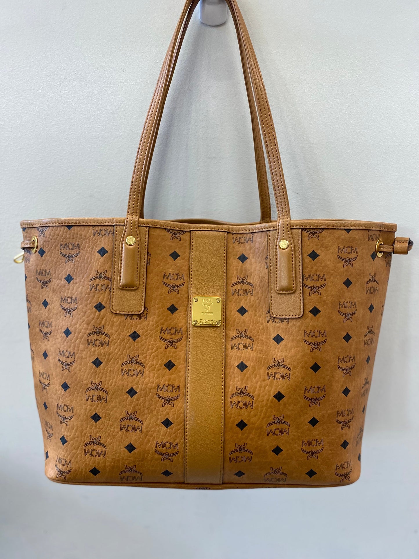 MCM MEDIUM LIZ VISETOS TOTE BAG
