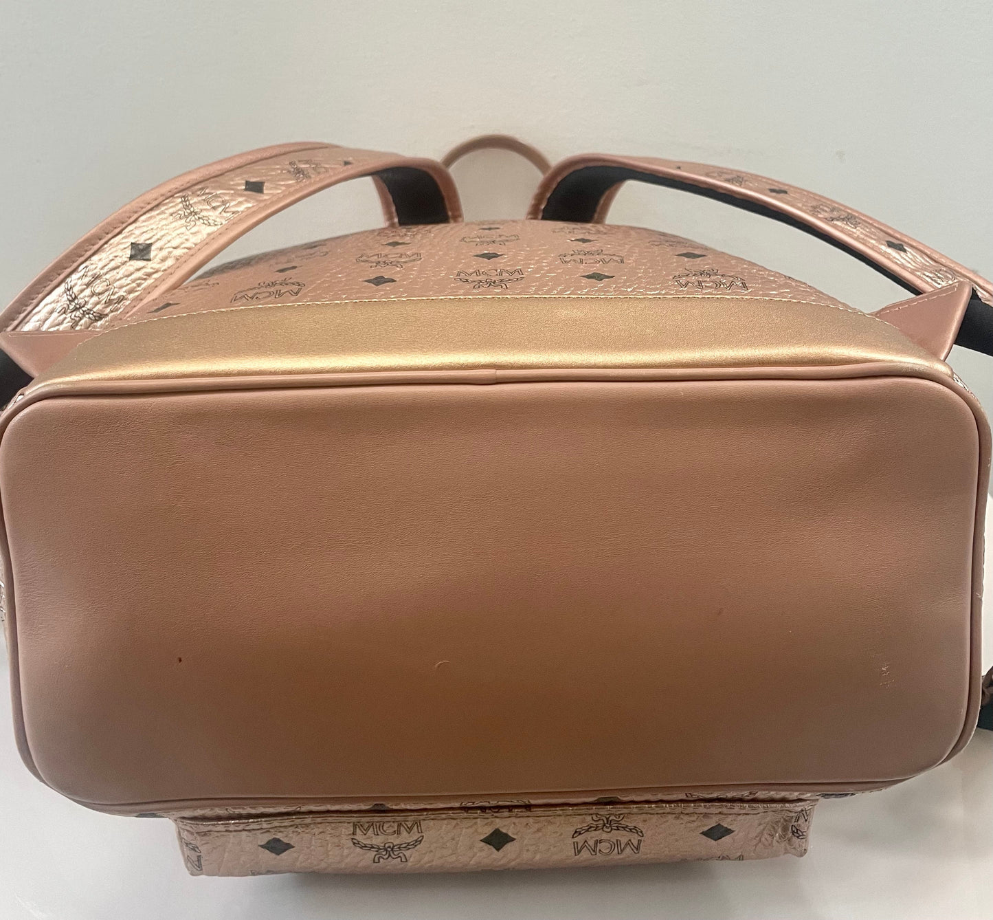 MCM METALLIC VISETOS STARK MEDIUM BACKPACK