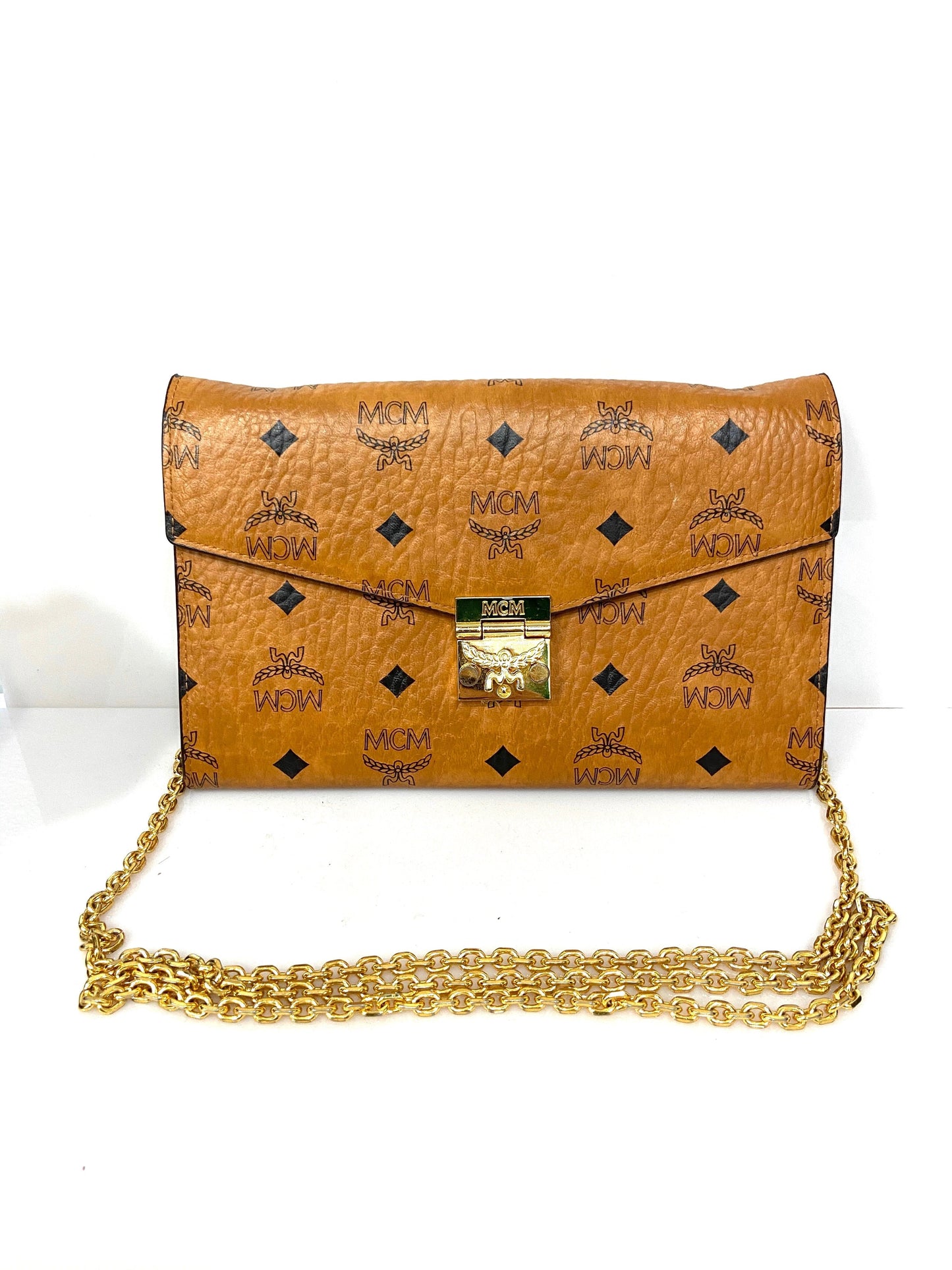 MCM VISETOS PATRICIA WALLET ON A CHAIN