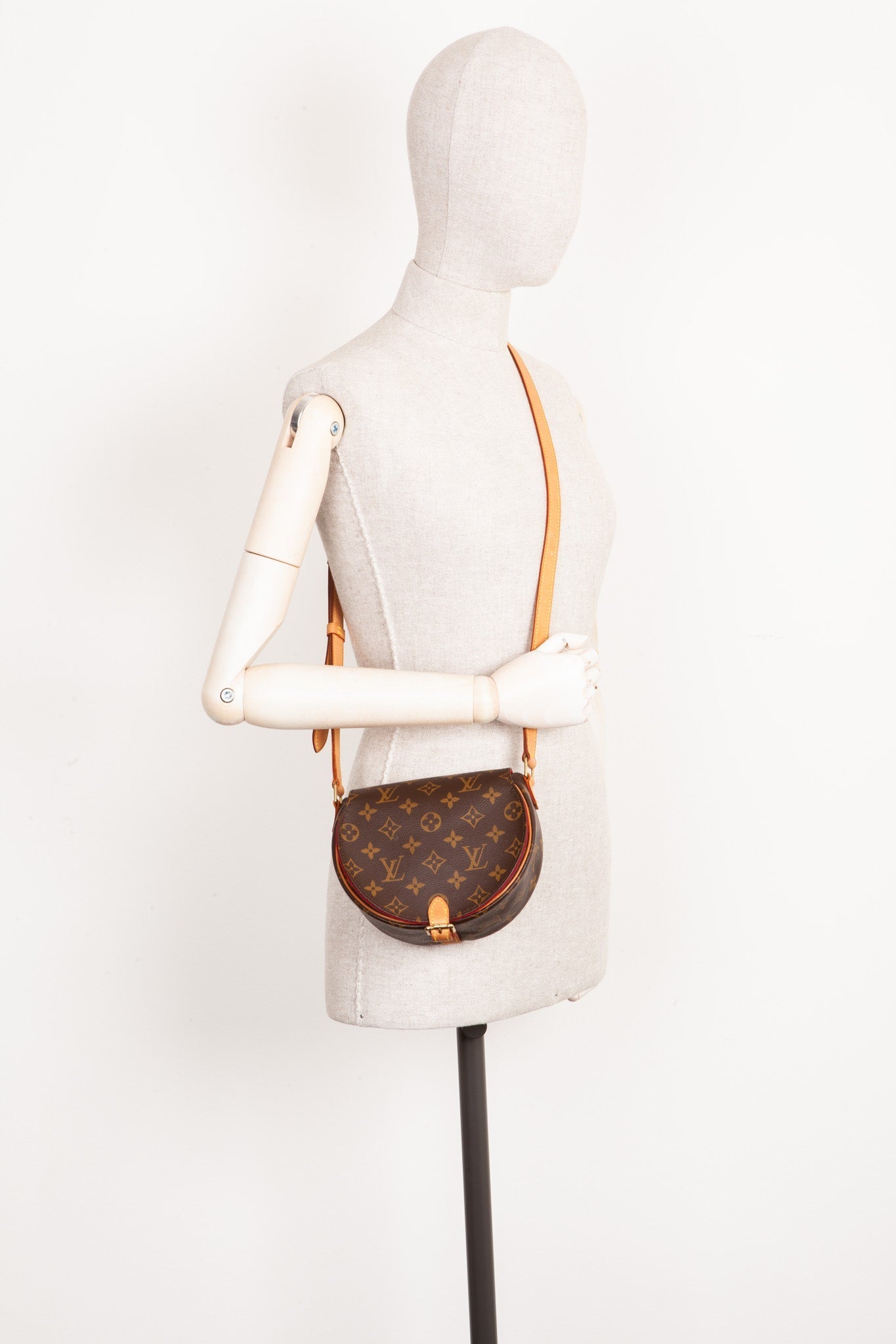 LOUIS VUITTON Tambourine Handbag MNG