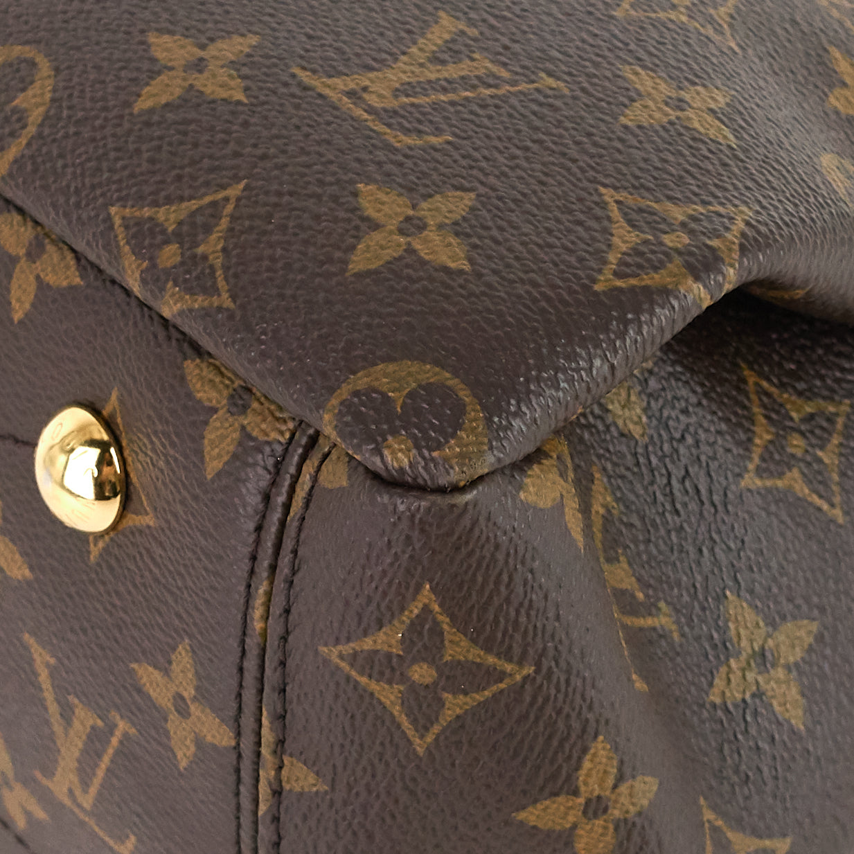 Louis Vuitto Pallas MM Monogram Canvas Bag
