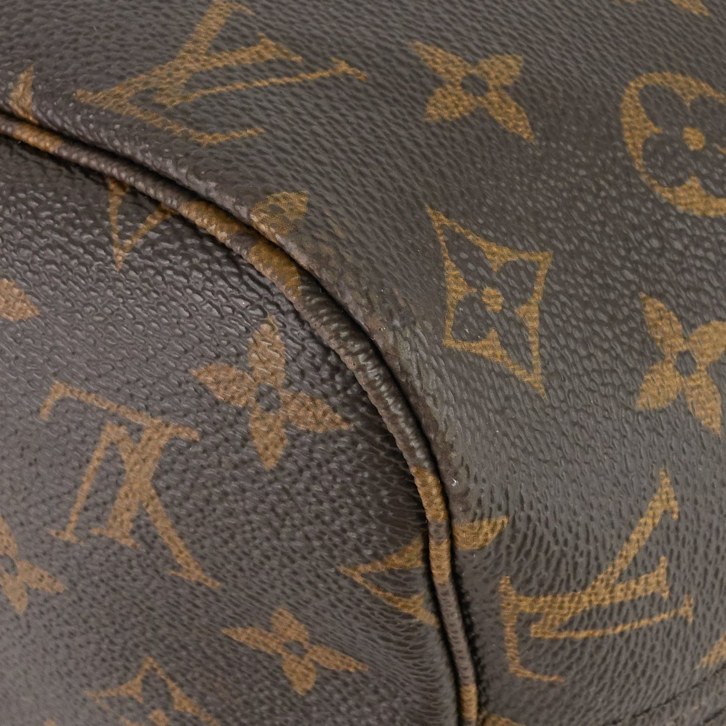 Louis Vuitto Neverfull MM Monogram Canvas Bag