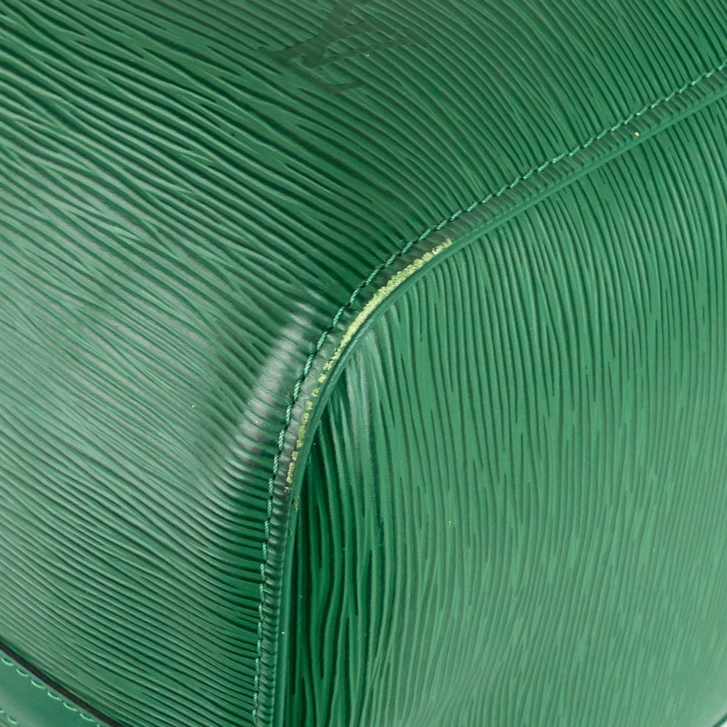 Louis Vuitto Keepall 50 Green Epi Leather Bag