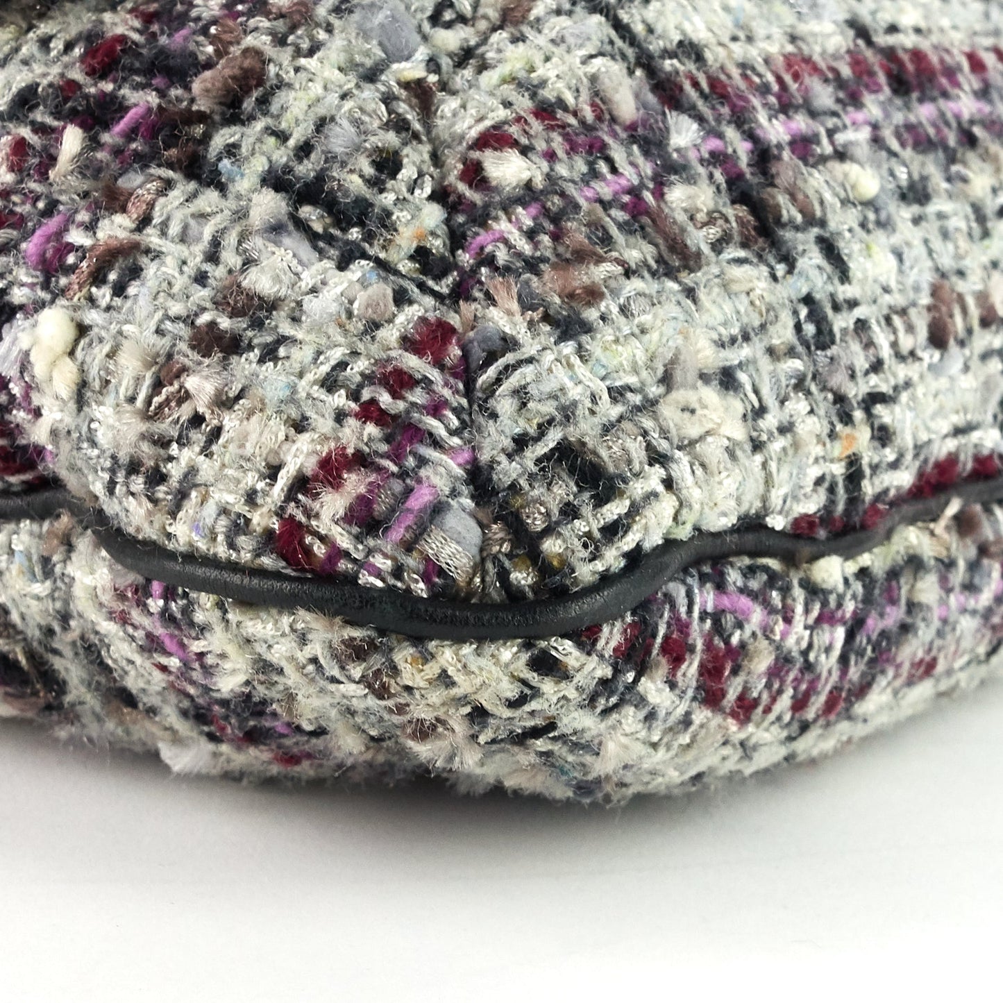 Chanel Floral AppliquÃ© Tweed Messenger Bag