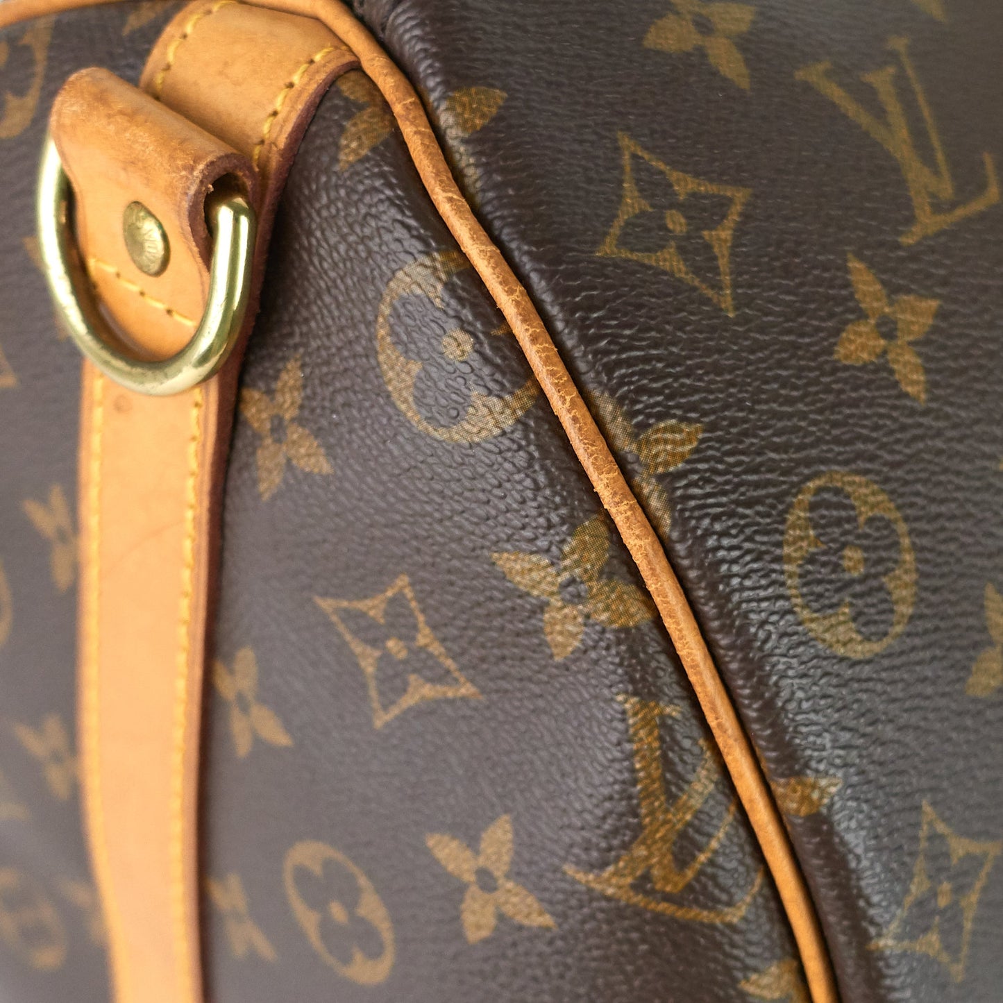 Louis Vuitto Keepall 50 BandouliÃ¨re Monogram Canvas Bag