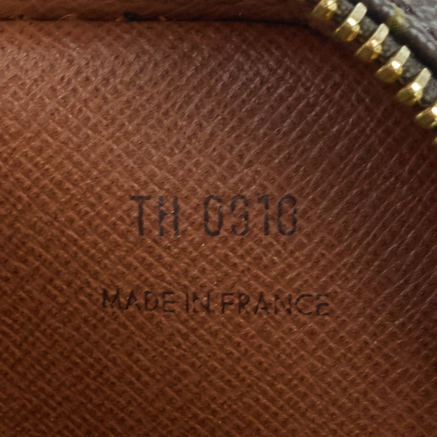 Louis Vuitto Pochette Marly Dragonne Monogram Canvas Bag