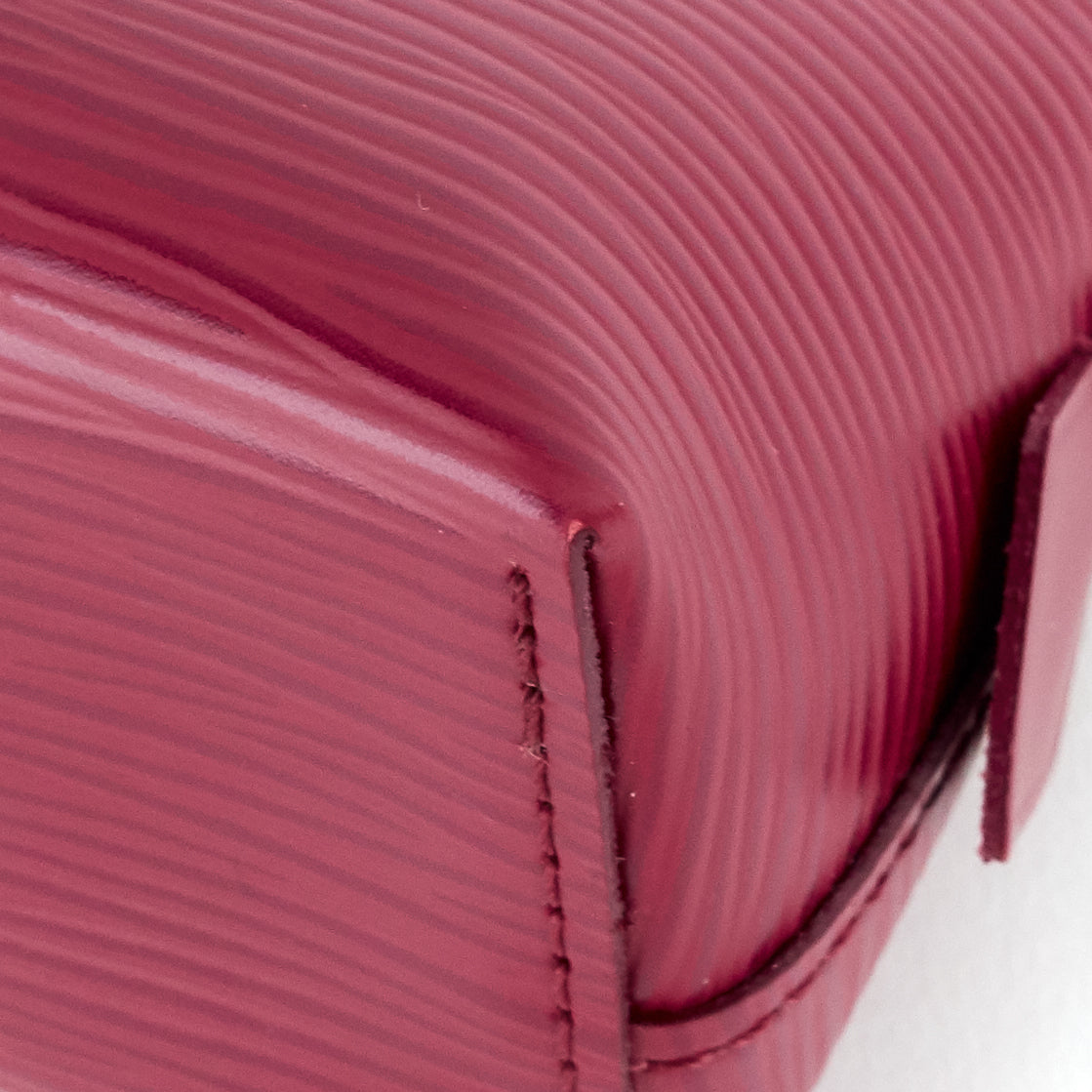 Louis Vuitto Cosmetic Epi Leather Pouch