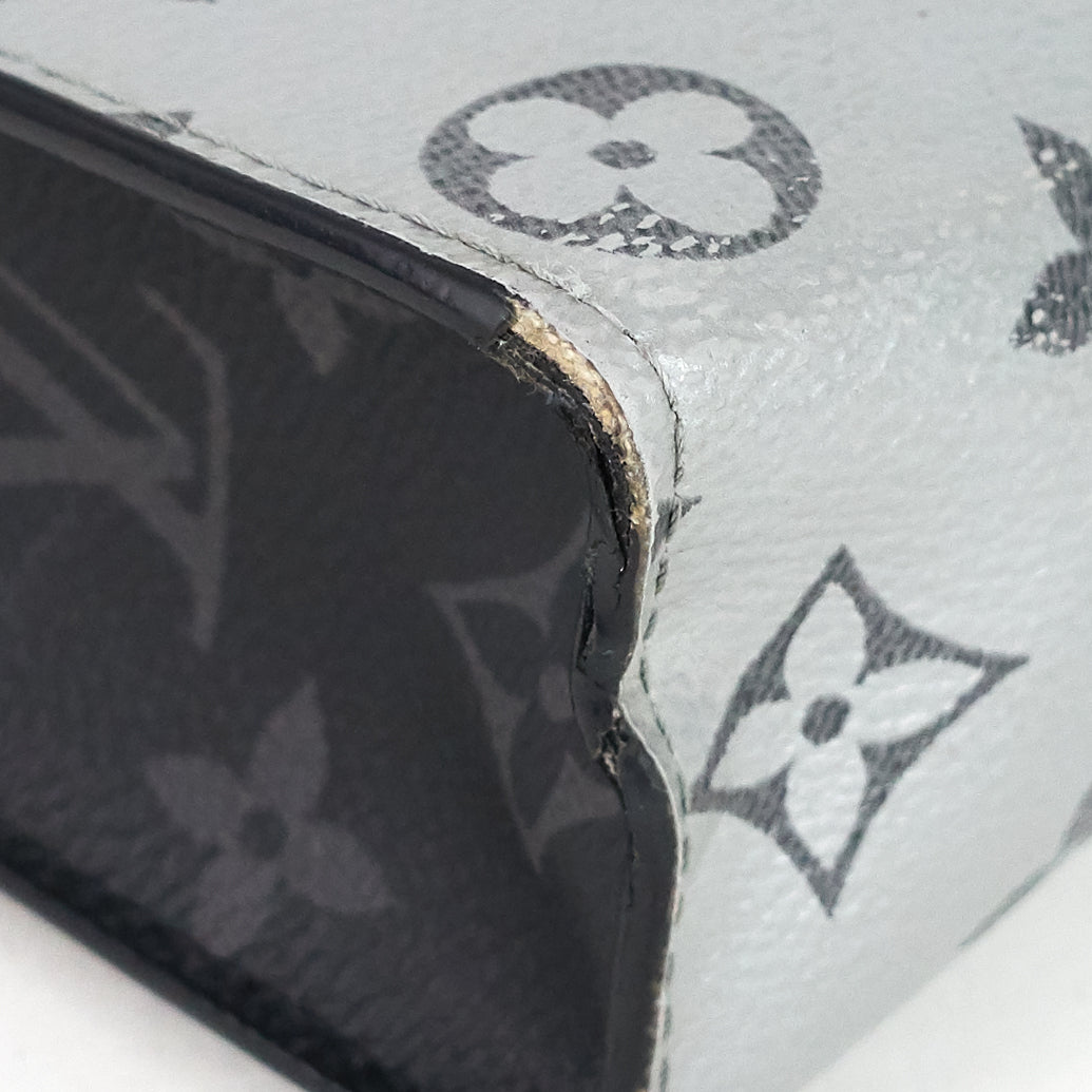 Louis Vuitto Voyage MM Monogram Eclipse Split Pochette