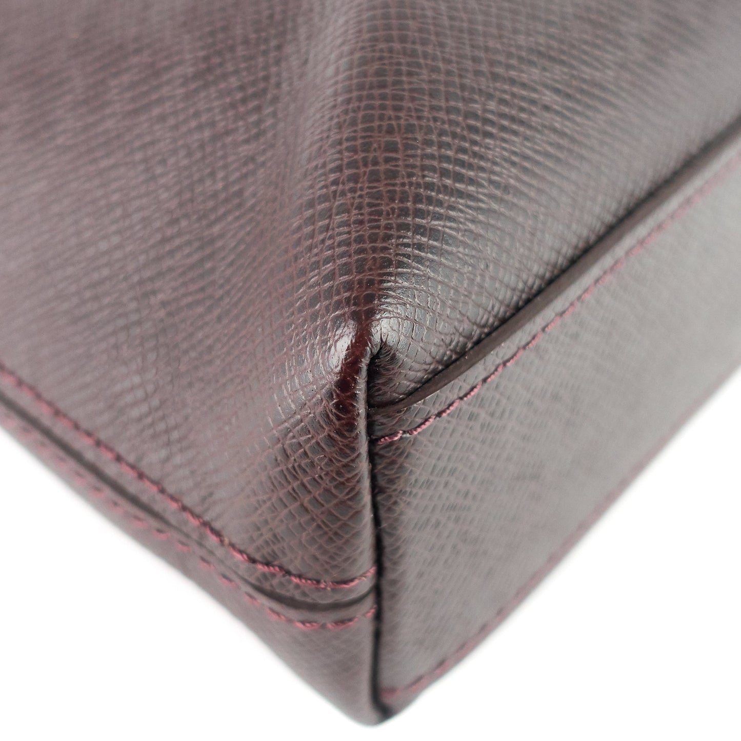 Louis Vuitto Anton Taiga Leather Soft Briefcase Bag