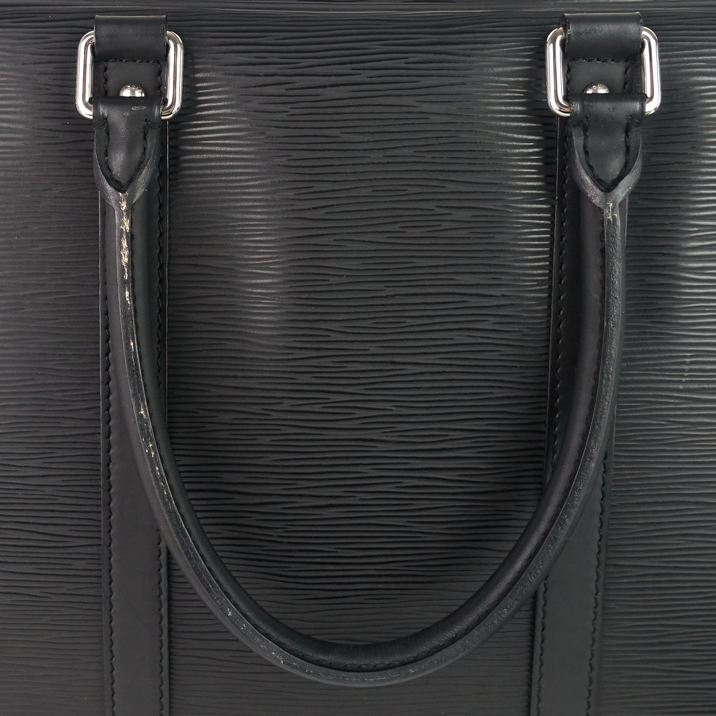 Louis Vuitto Sirius 45 Black Epi Leather Case