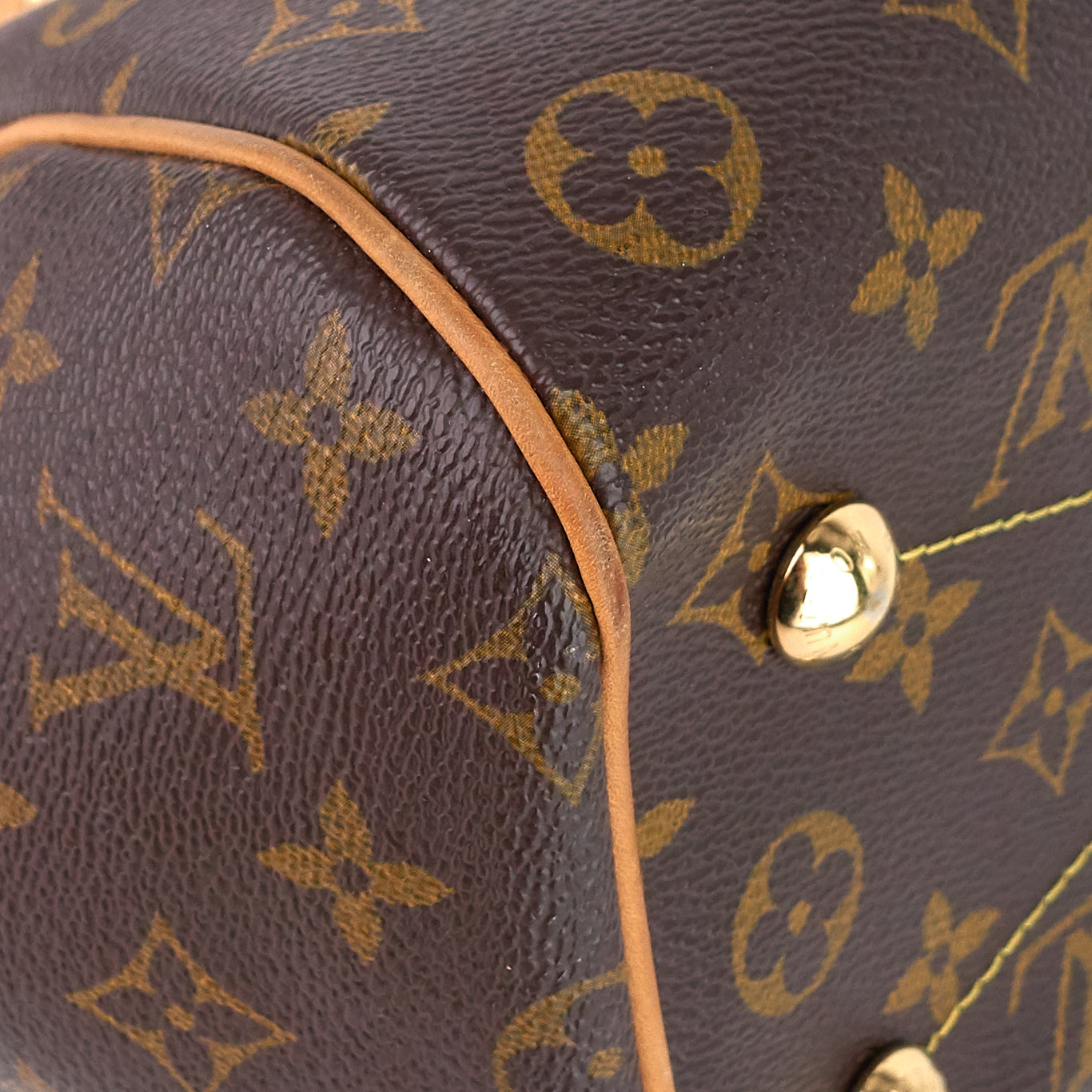 Louis Vuitto Tivoli PM Monogram Canvas Handbag