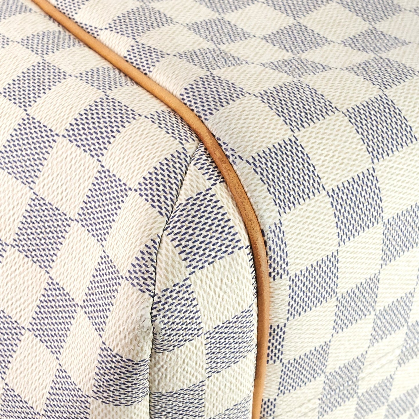 Louis Vuitto Totally MM Damier Azur Bag