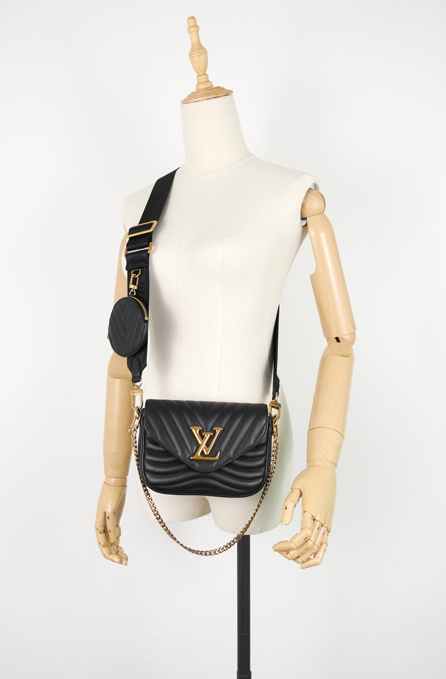 Louis Vuitto New Wave Multi-Pochette Cowhide Leather Bag