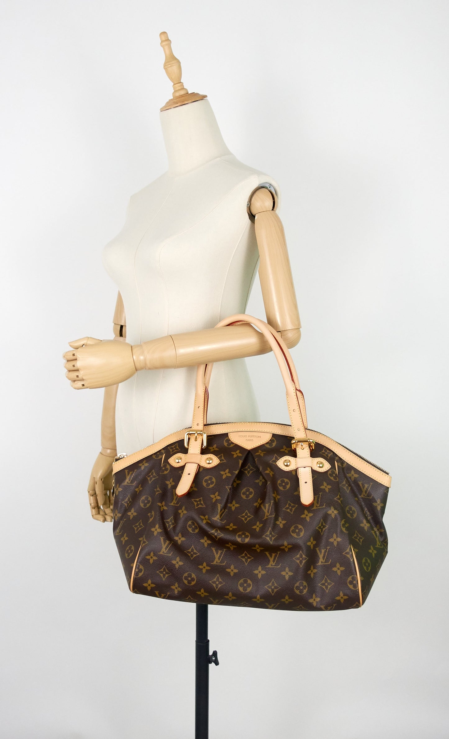 Louis Vuitto Tivoli GM Monogram Canvas Bag