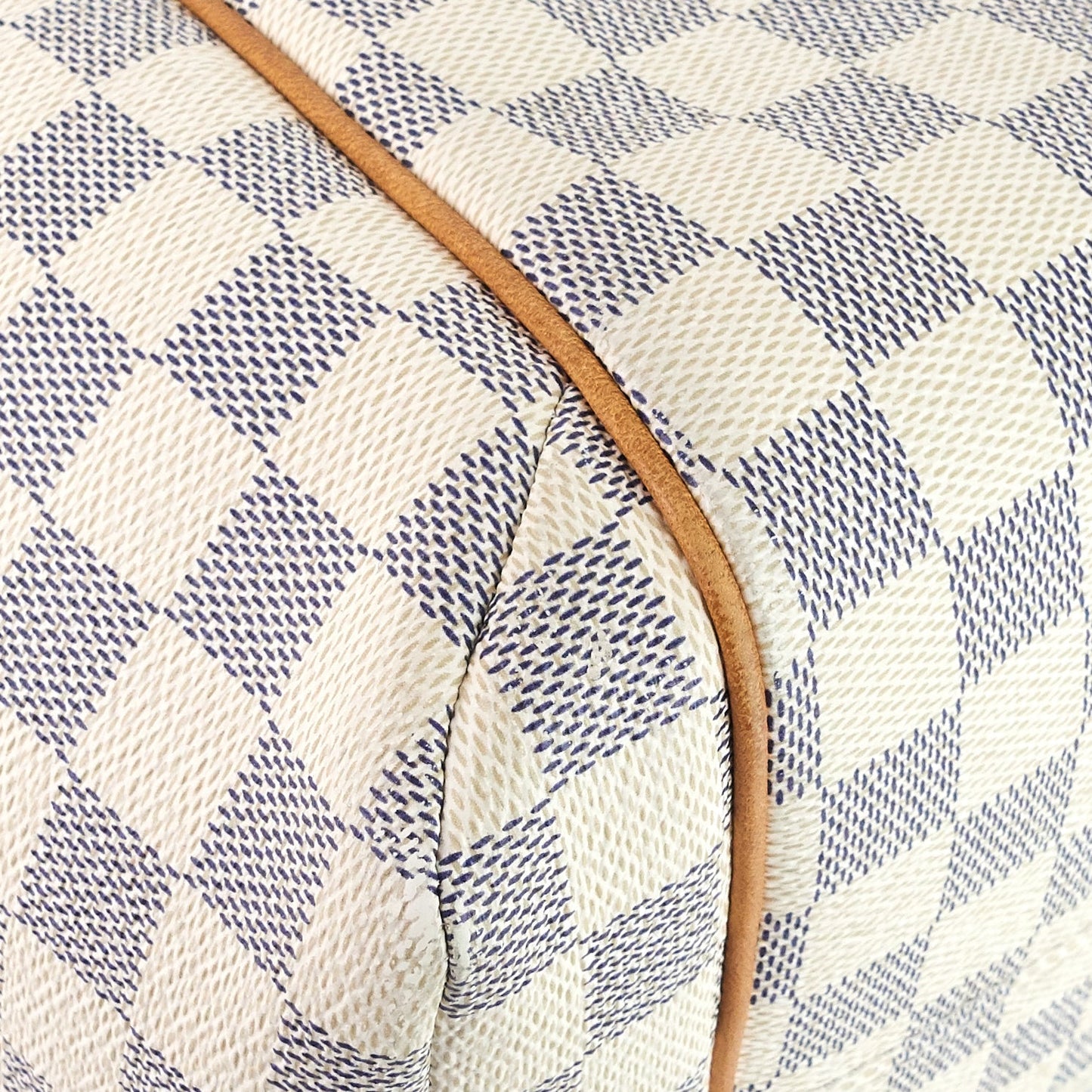 Louis Vuitto Totally MM Damier Azur Bag