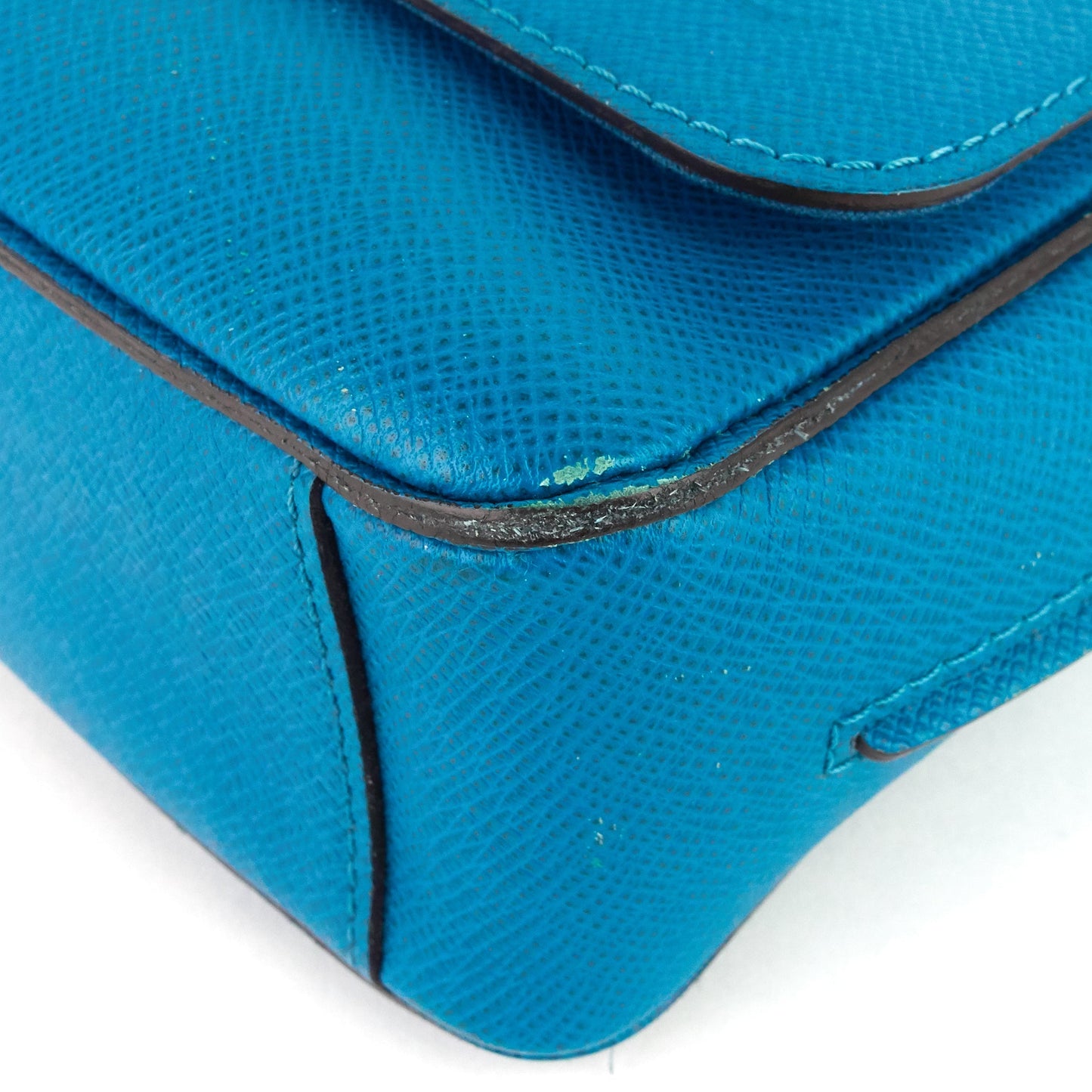 Louis Vuitto Roman PM Taiga Leather Messenger Bag