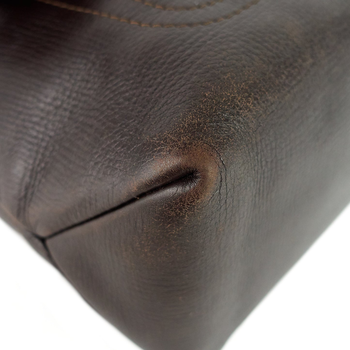 Louis Vuitto Omaha Utah Leather Messenger Bag