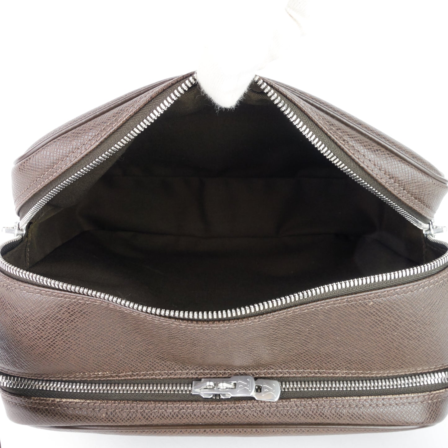 Louis Vuitto Reporter PM Taiga Leather Bag