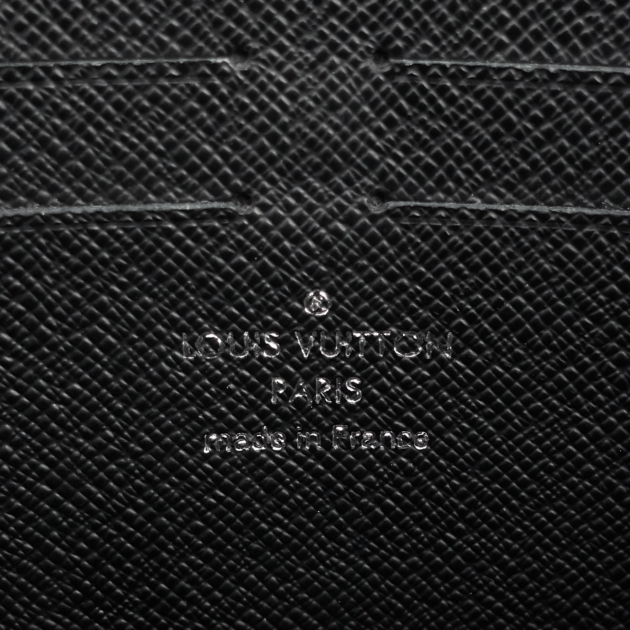 Louis Vuitto Voyage MM Monogram Eclipse Split Pochette