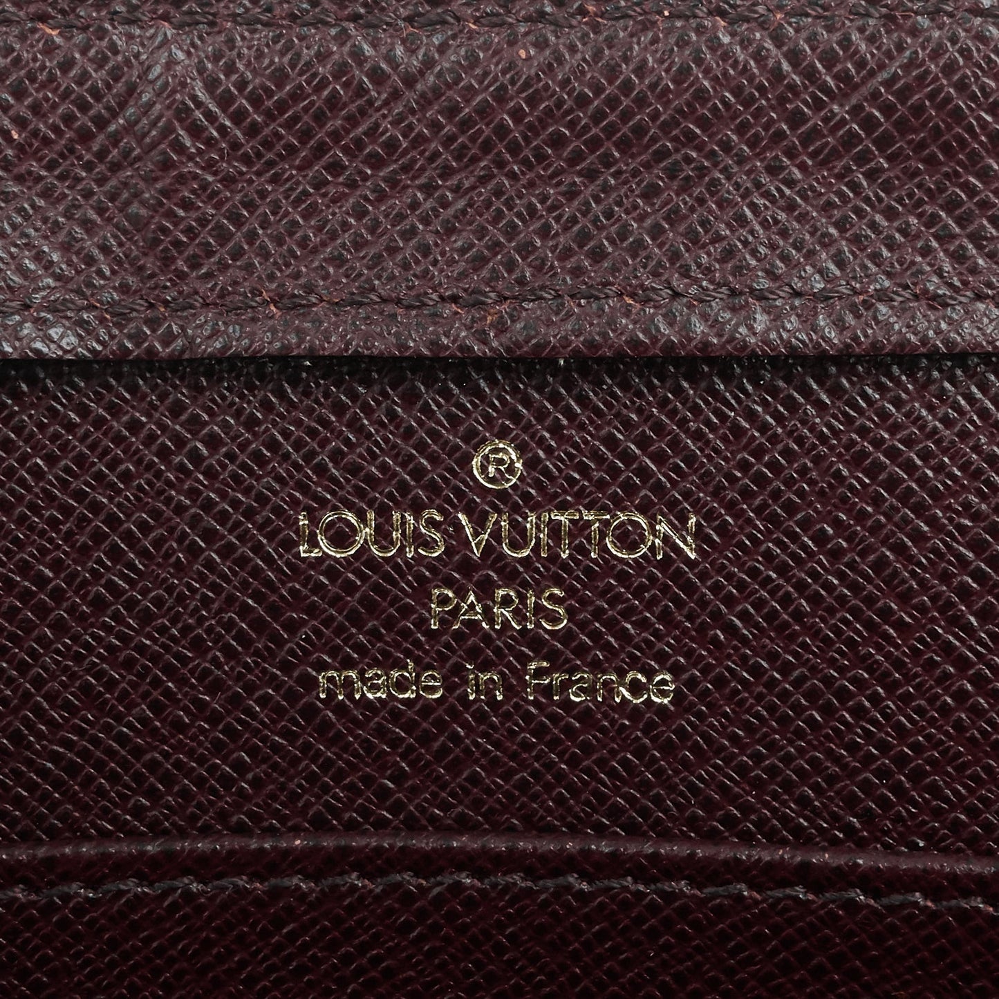 Louis Vuitto Pochette Baikal Acajou Taiga Leather Bag