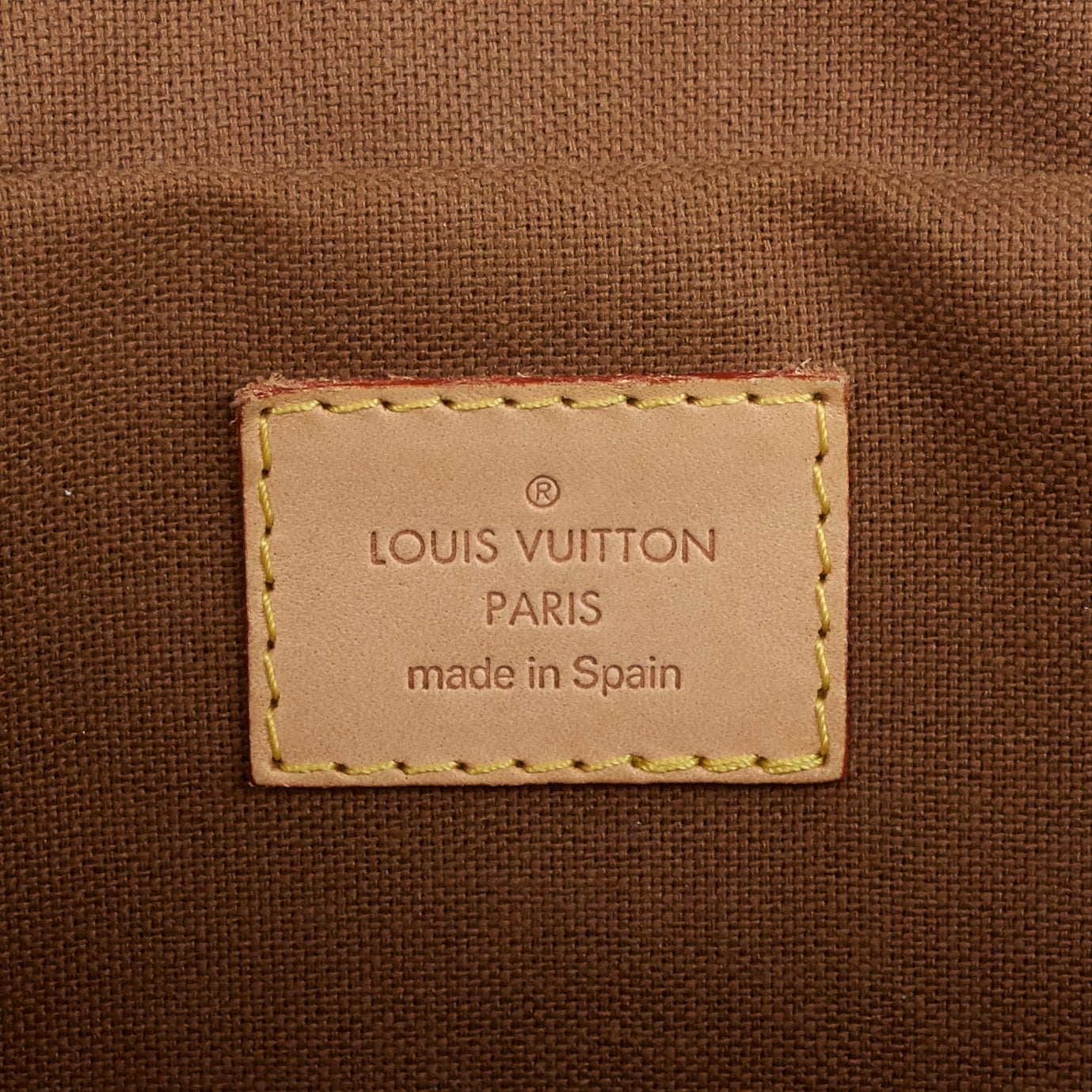 Louis Vuitto Sac Bosphore Monogram Canvas Messenger Bag